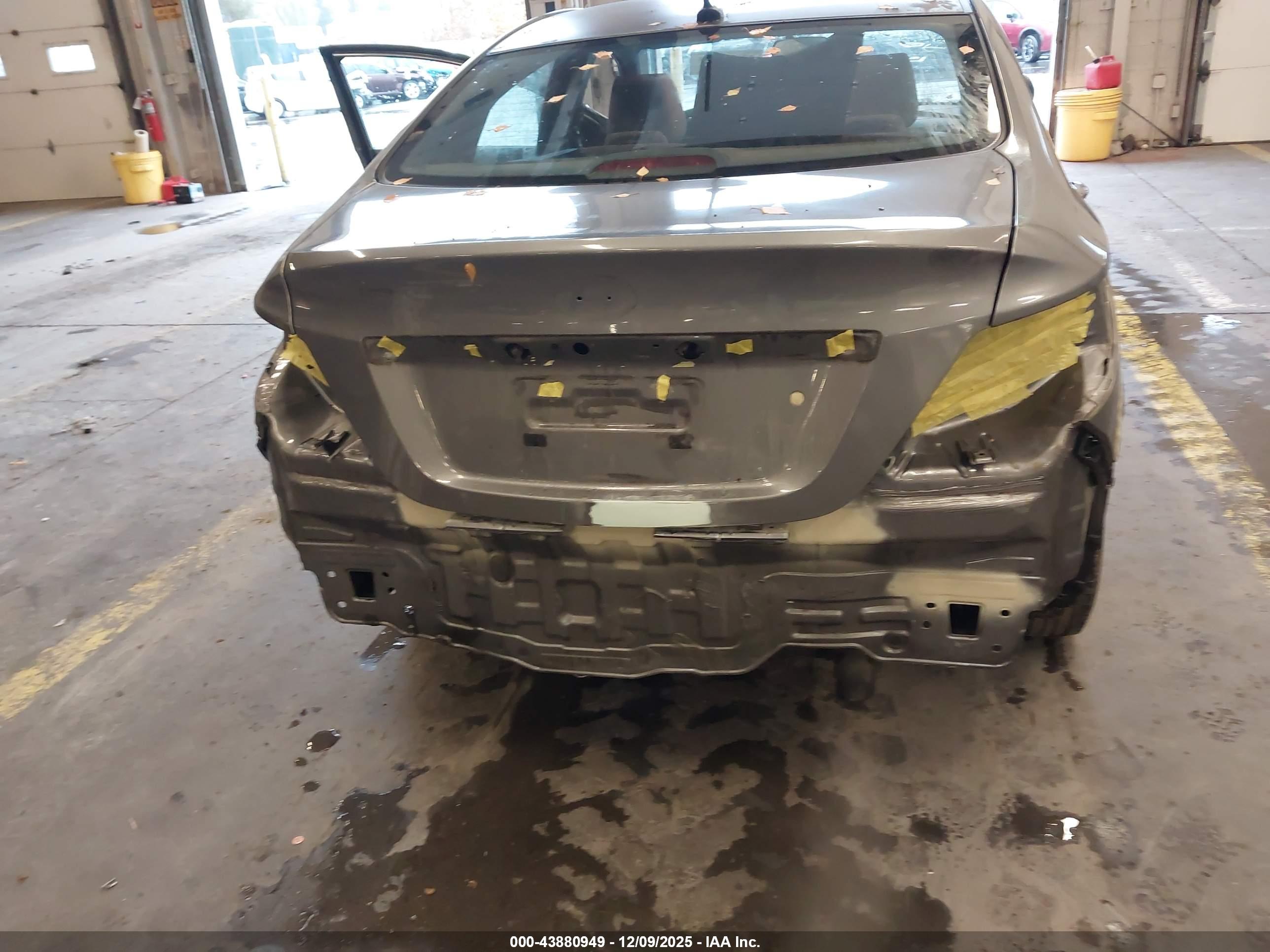 HYUNDAI ACCENT image 6