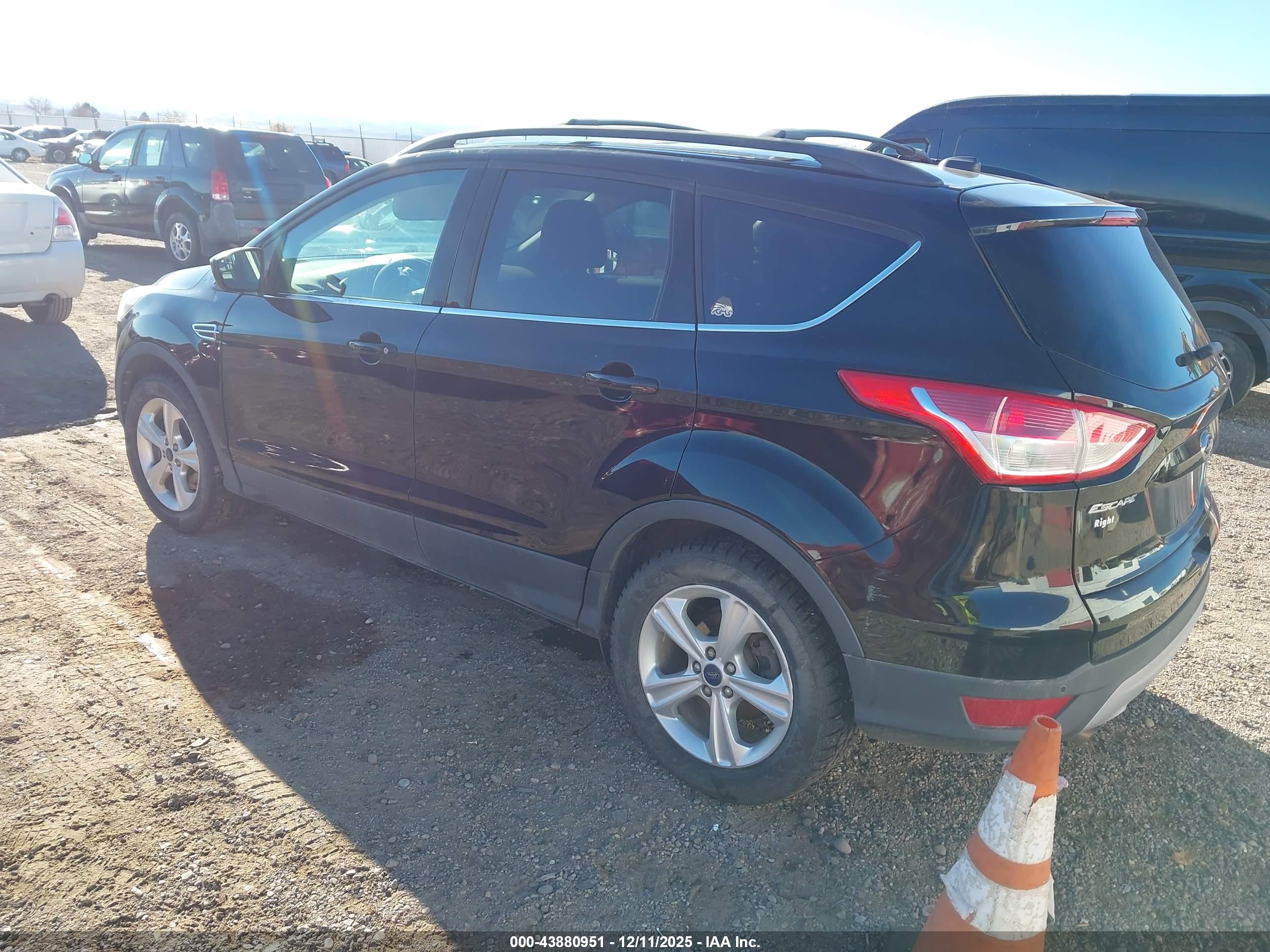 FORD ESCAPE image 3