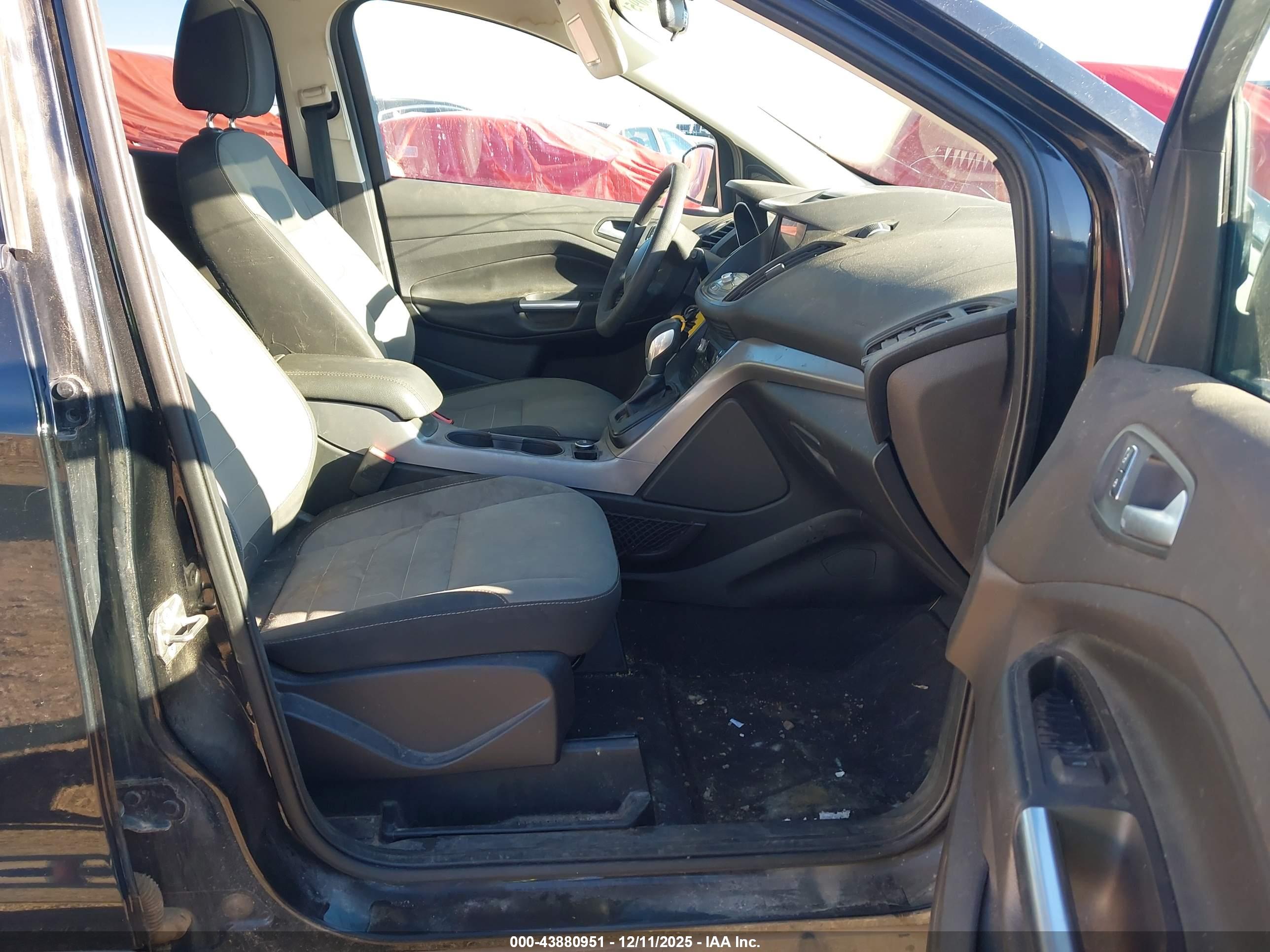 FORD ESCAPE image 5