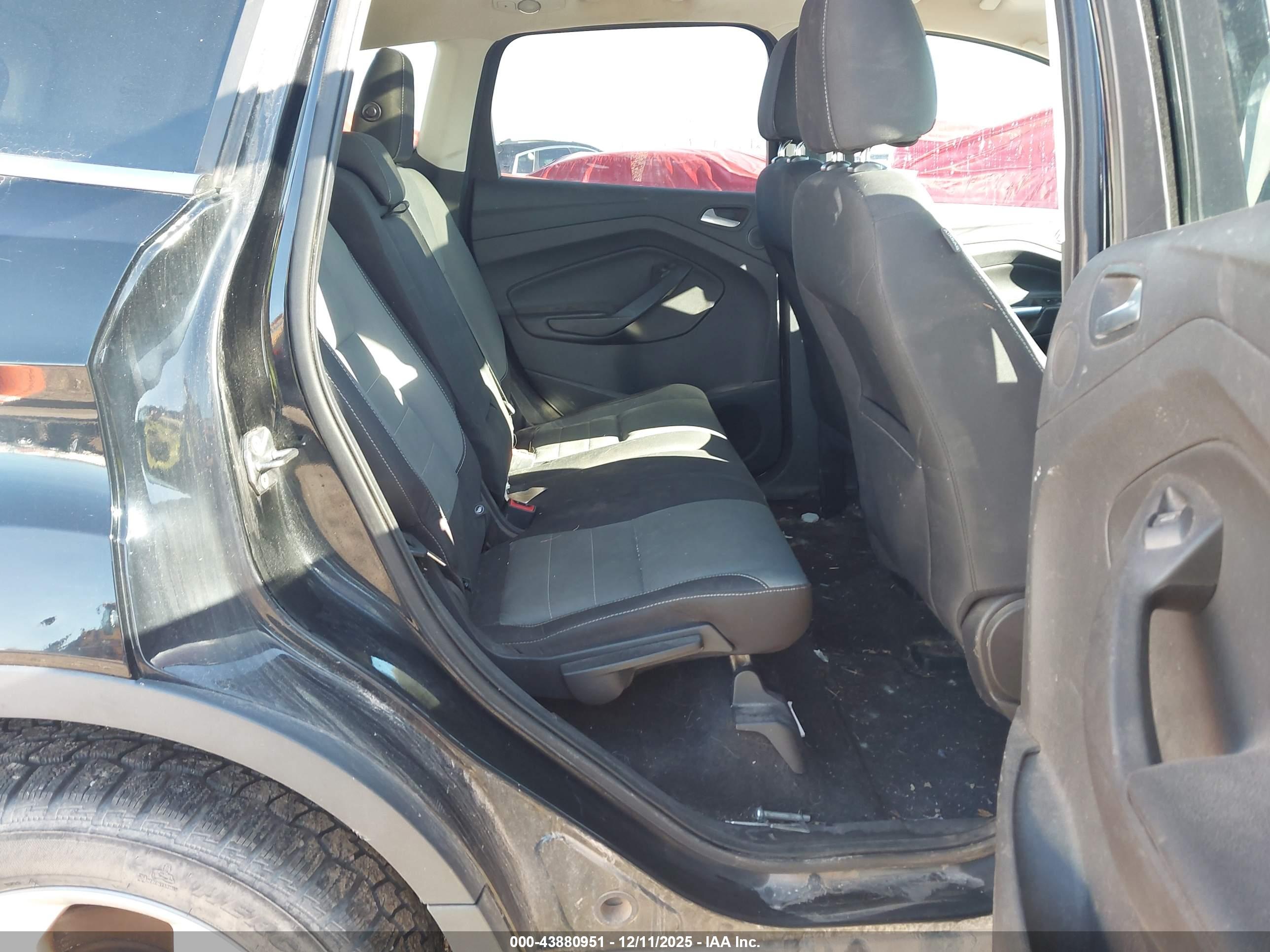 FORD ESCAPE image 8