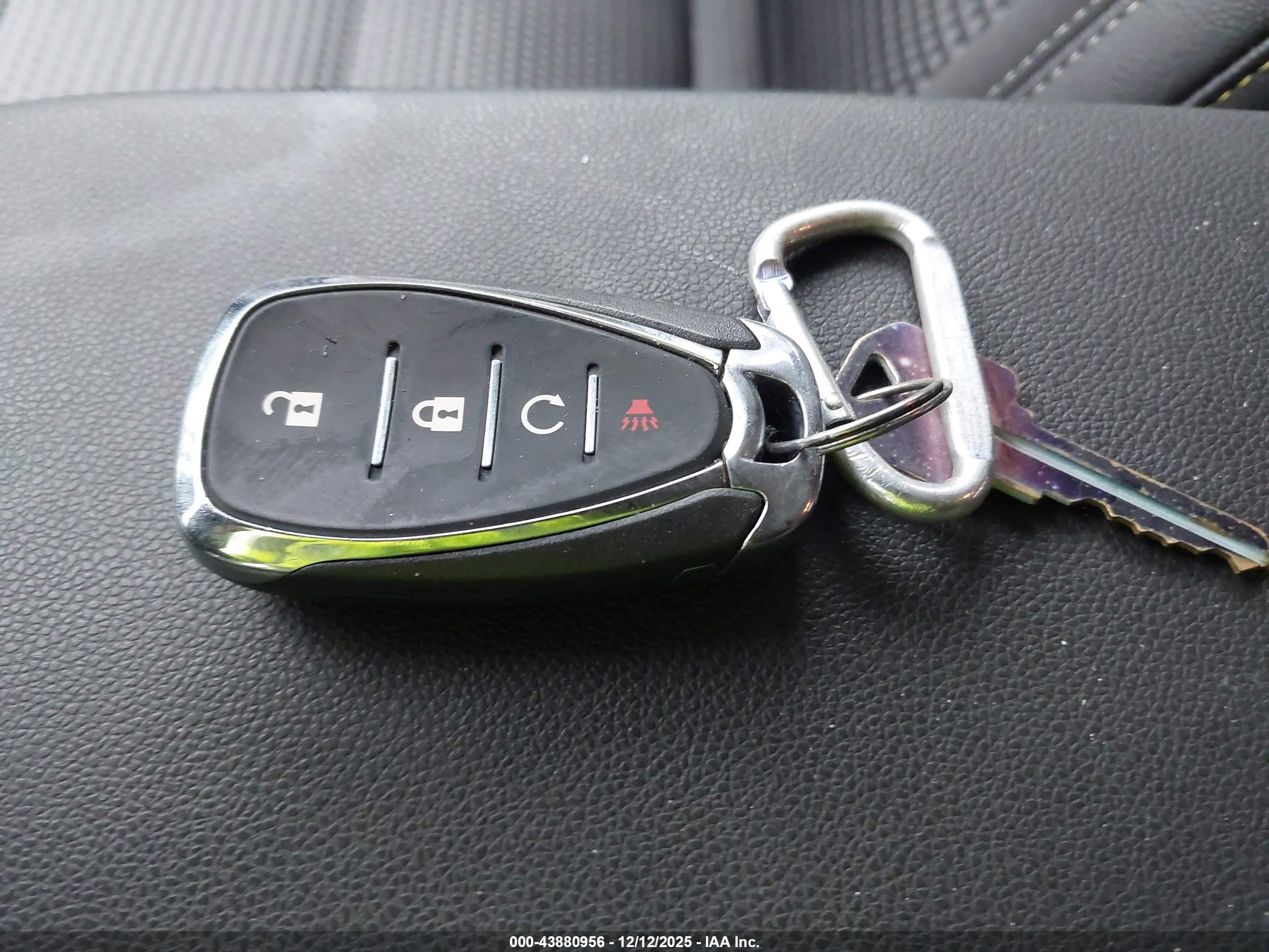 CHEVROLET TRAX image 11