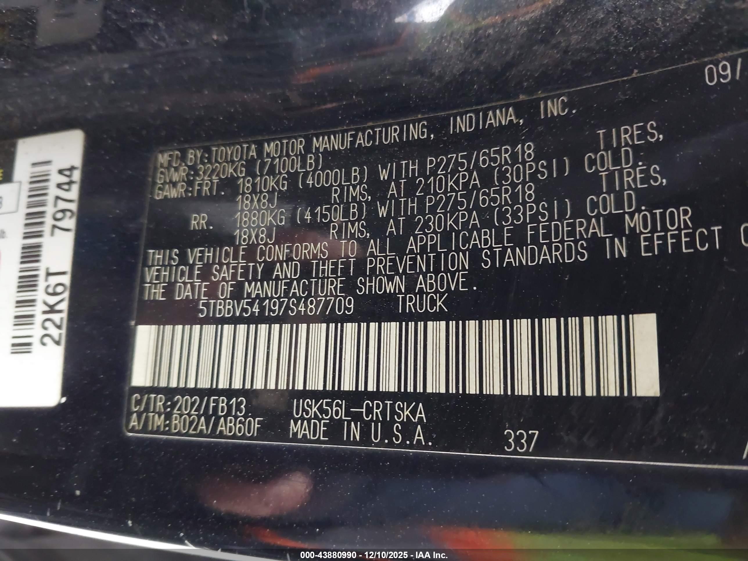 TOYOTA TUNDRA image 9