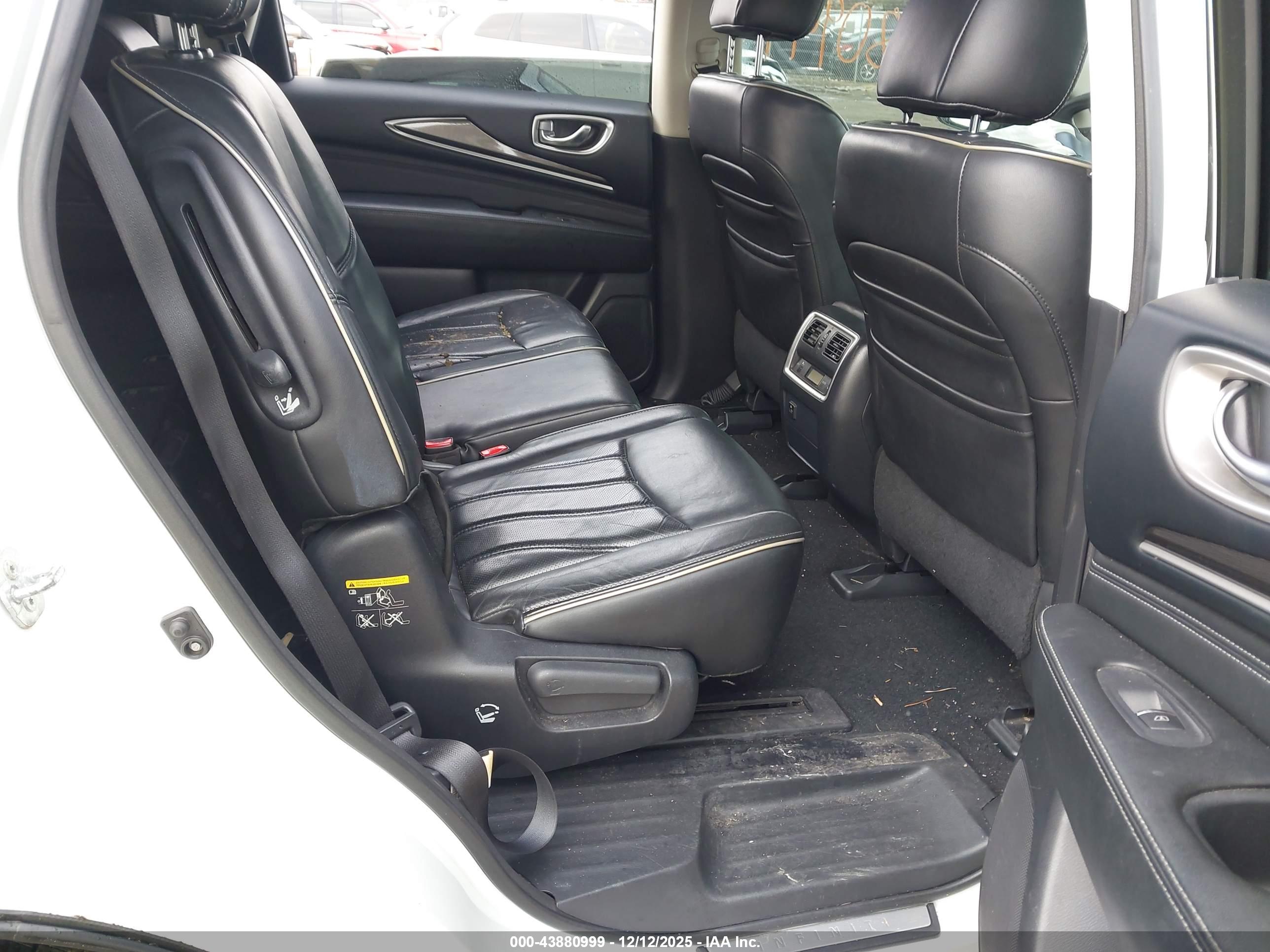 INFINITI QX60 image 8