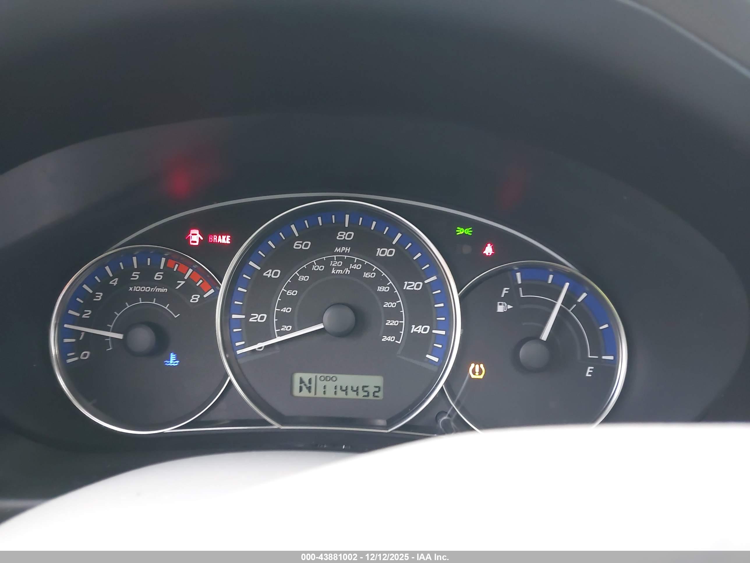 SUBARU FORESTER image 7