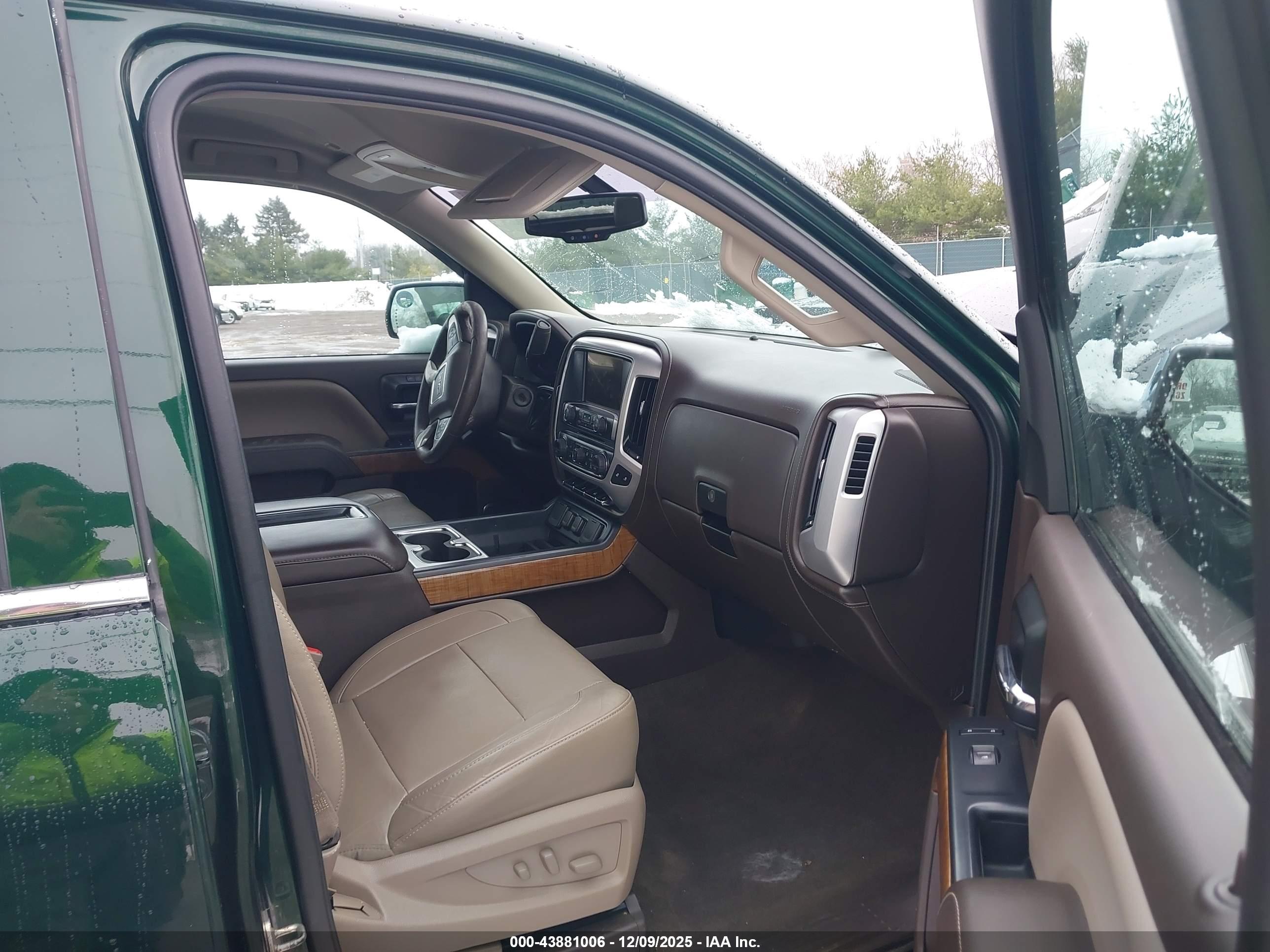 GMC SIERRA image 5