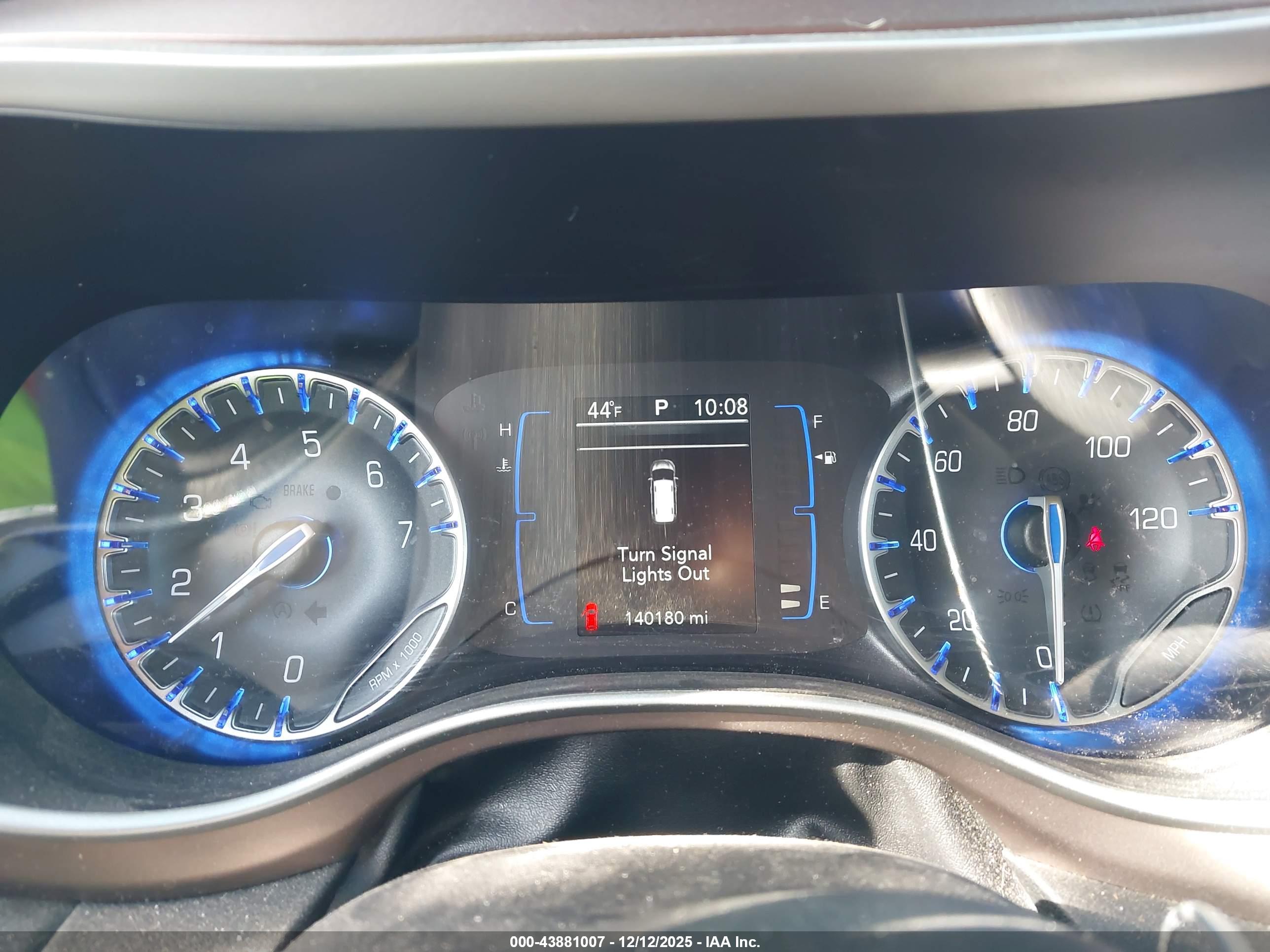 CHRYSLER PACIFICA image 7