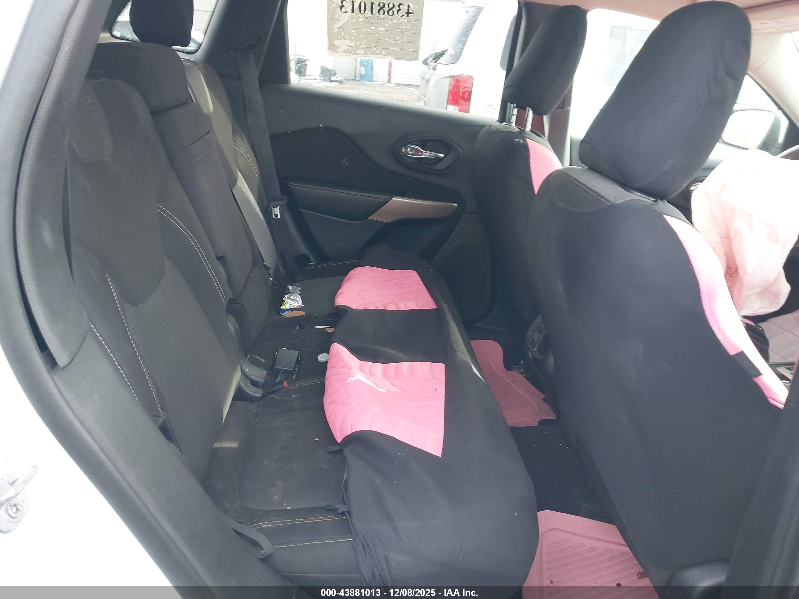 JEEP CHEROKEE image 8
