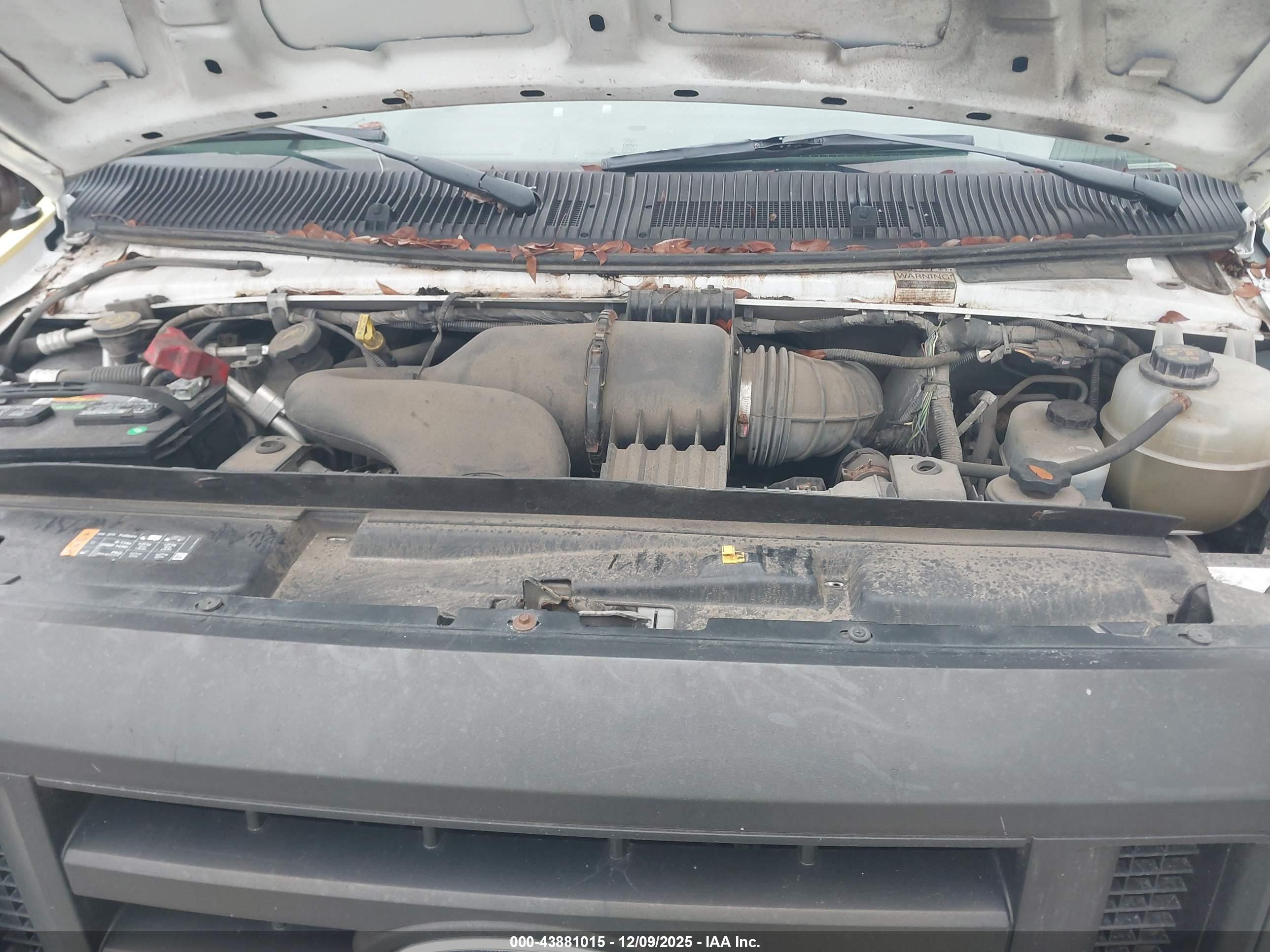 FORD E-450 image 10