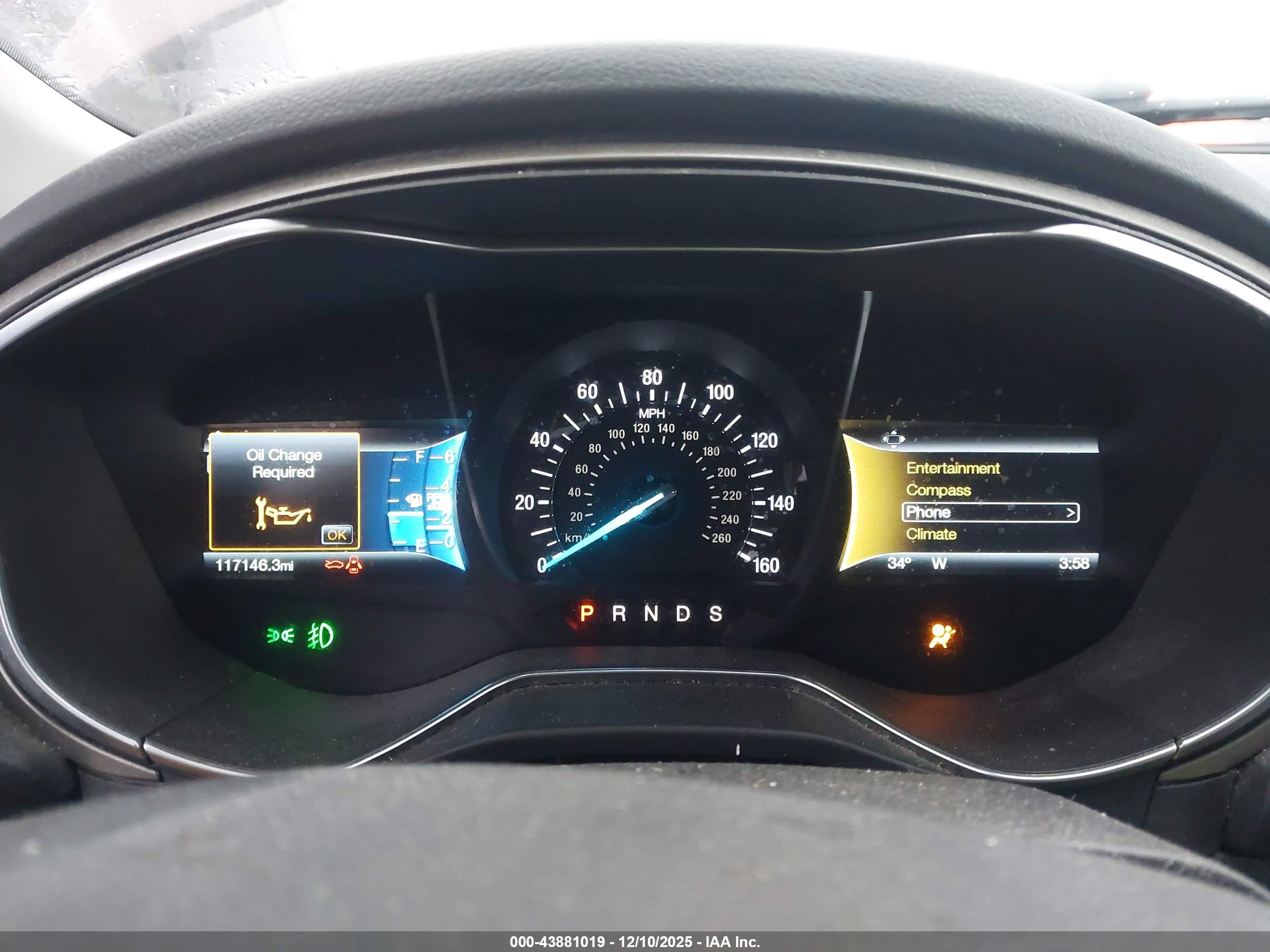 FORD FUSION image 7