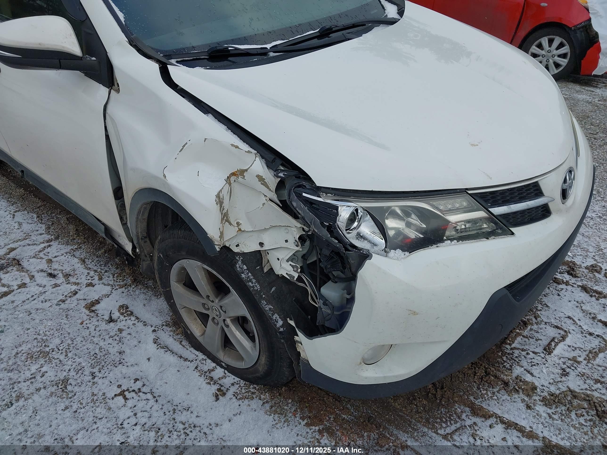 TOYOTA RAV4 image 6