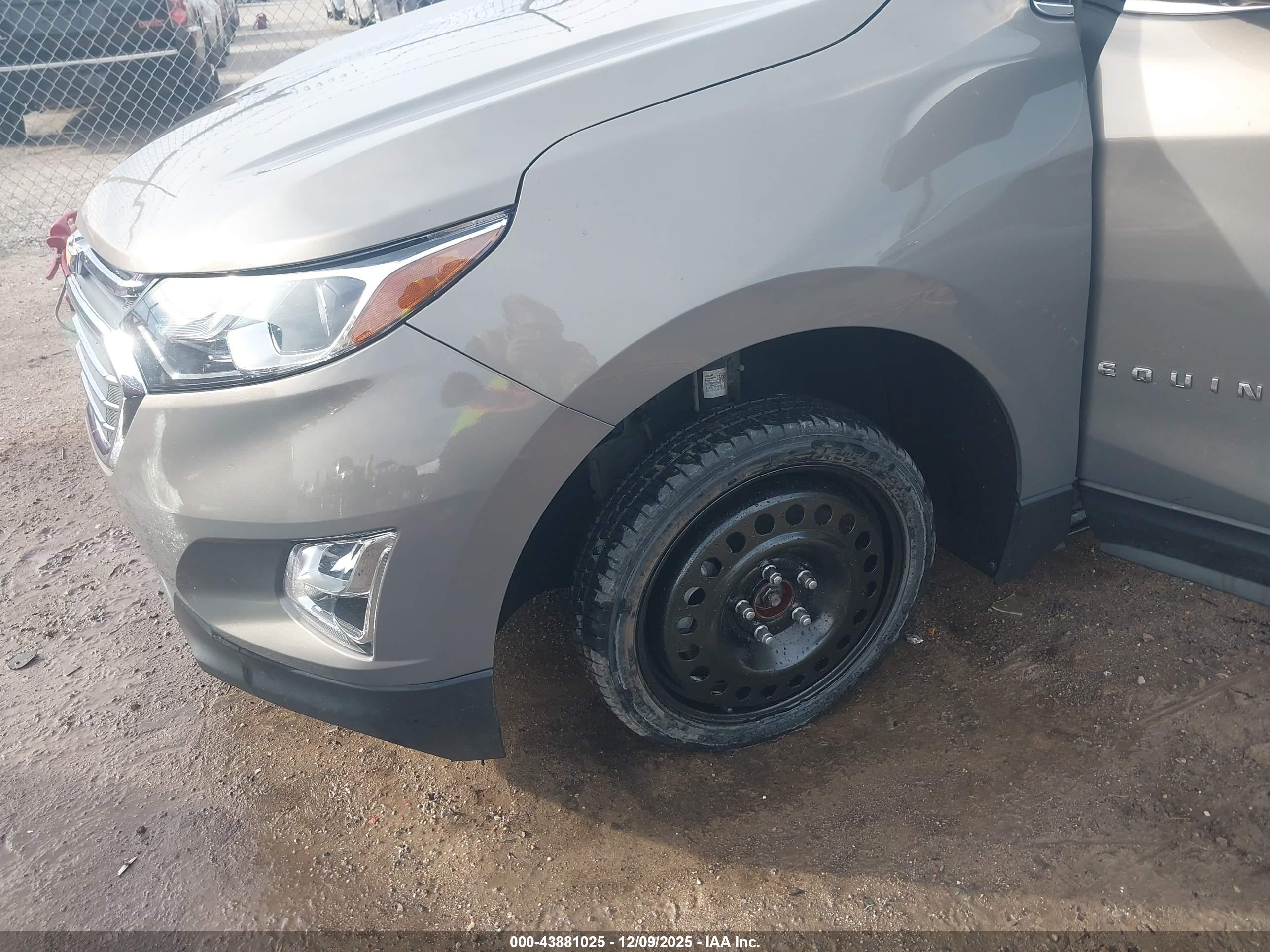 CHEVROLET EQUINOX image 6