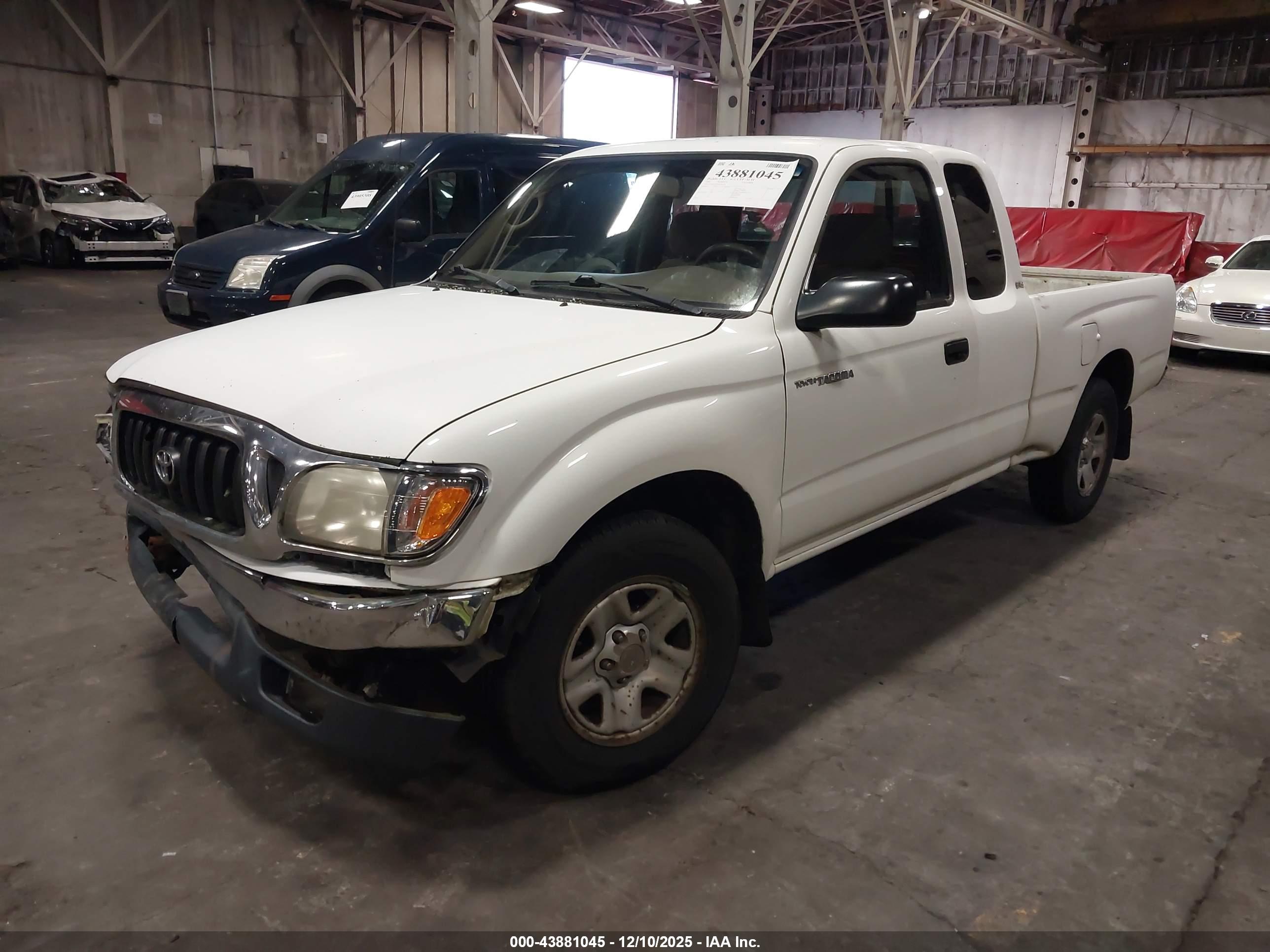 TOYOTA TACOMA image 2