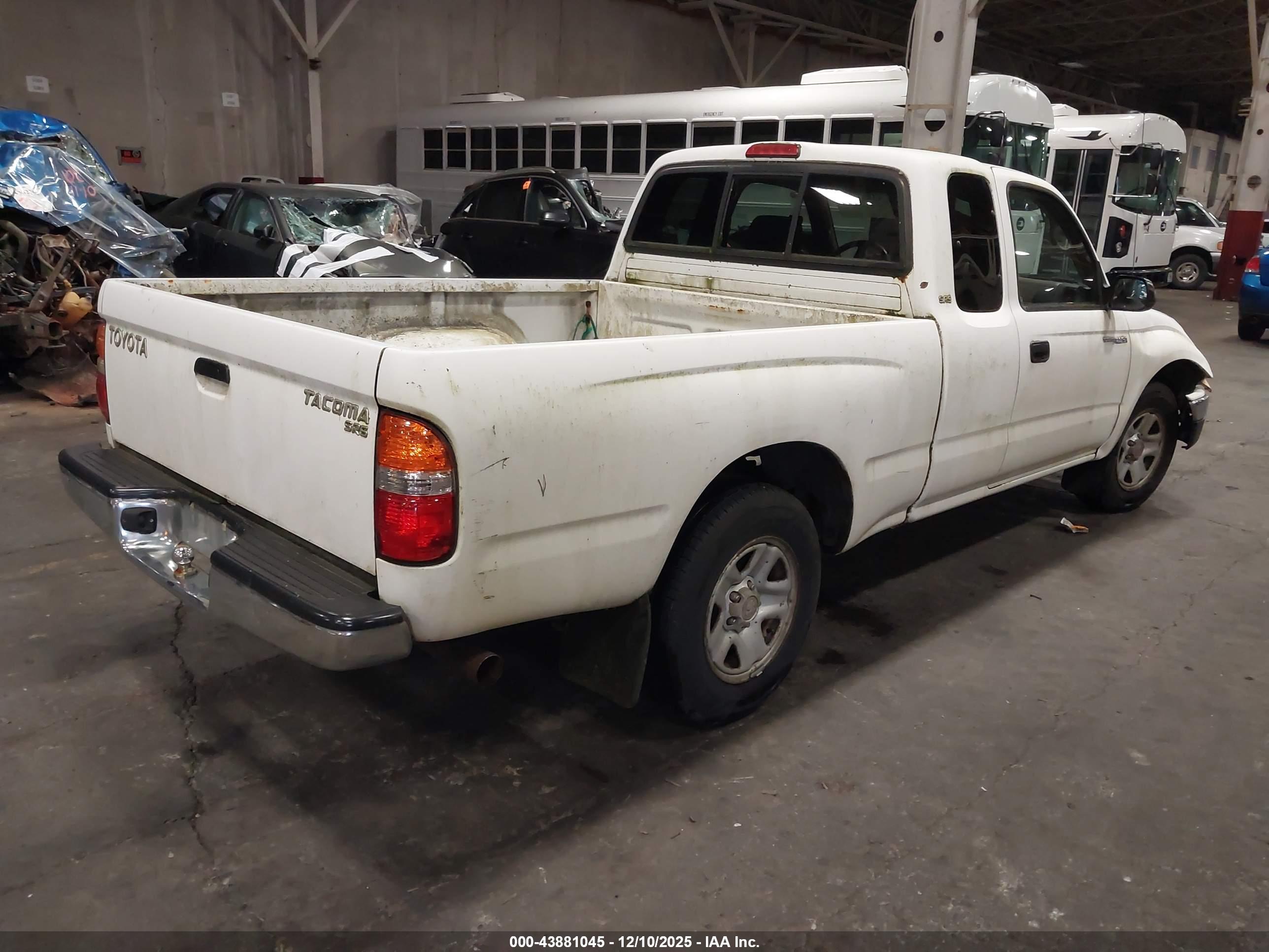 TOYOTA TACOMA image 4