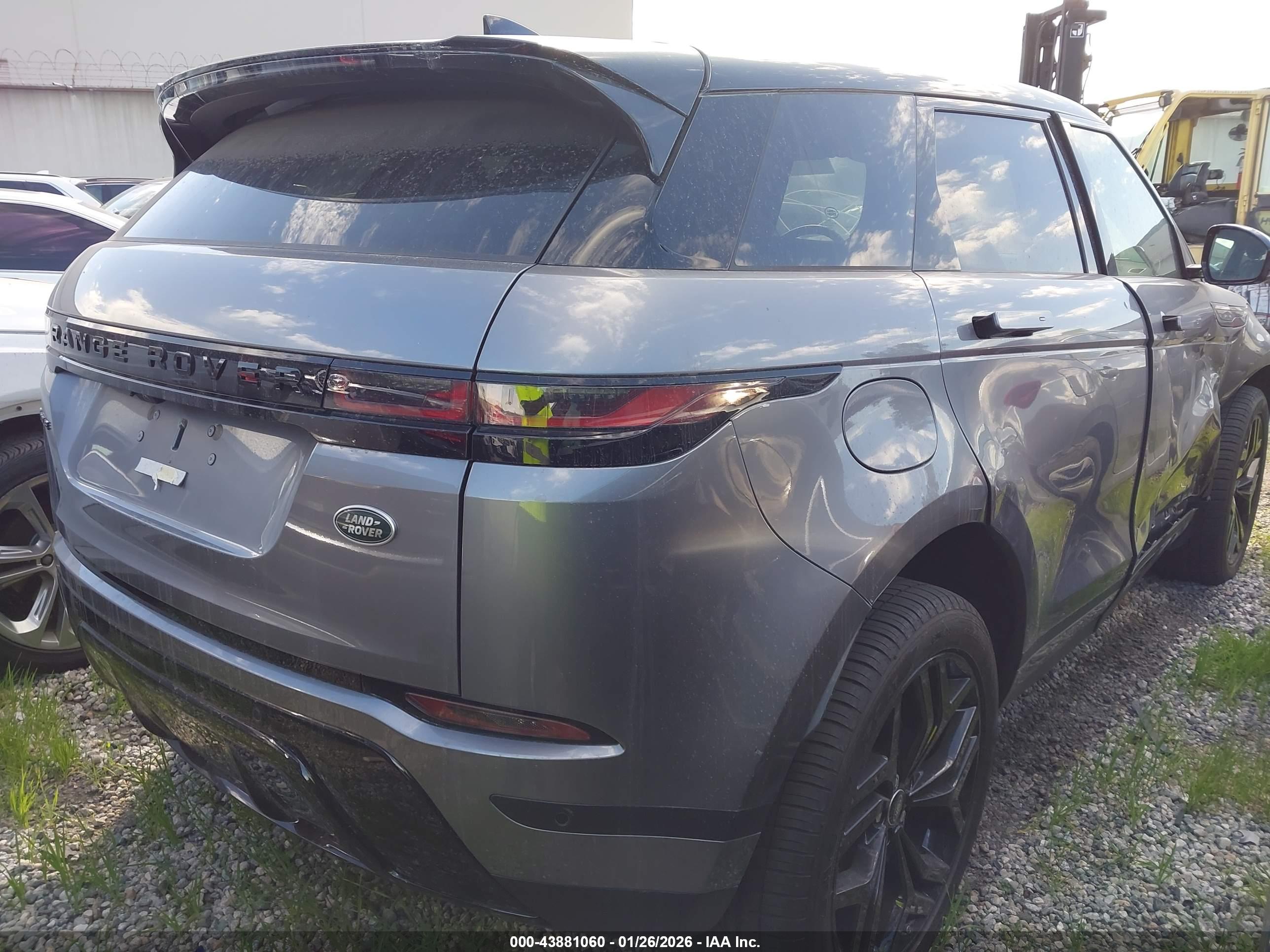 LAND ROVER image 4