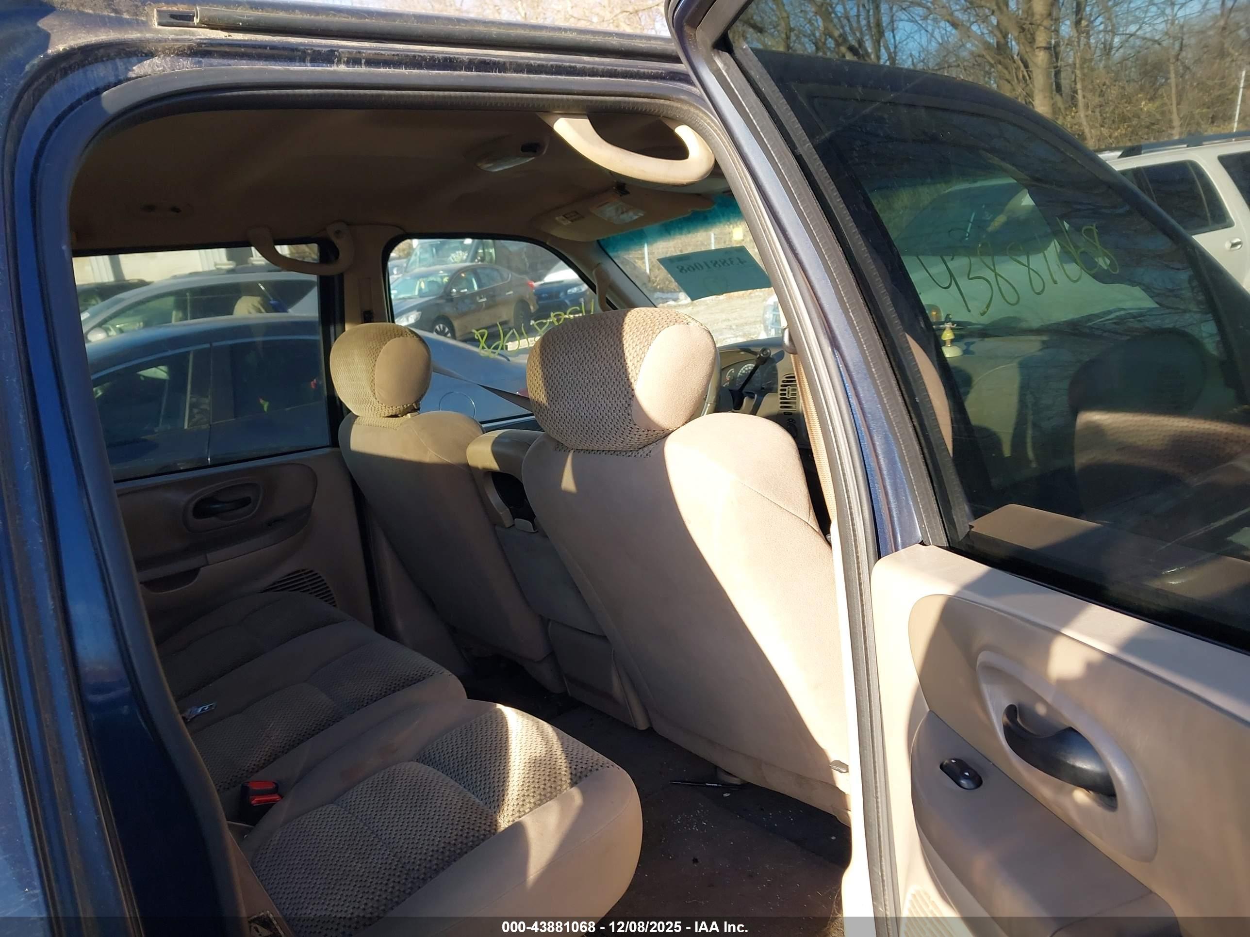 FORD F-150 image 8