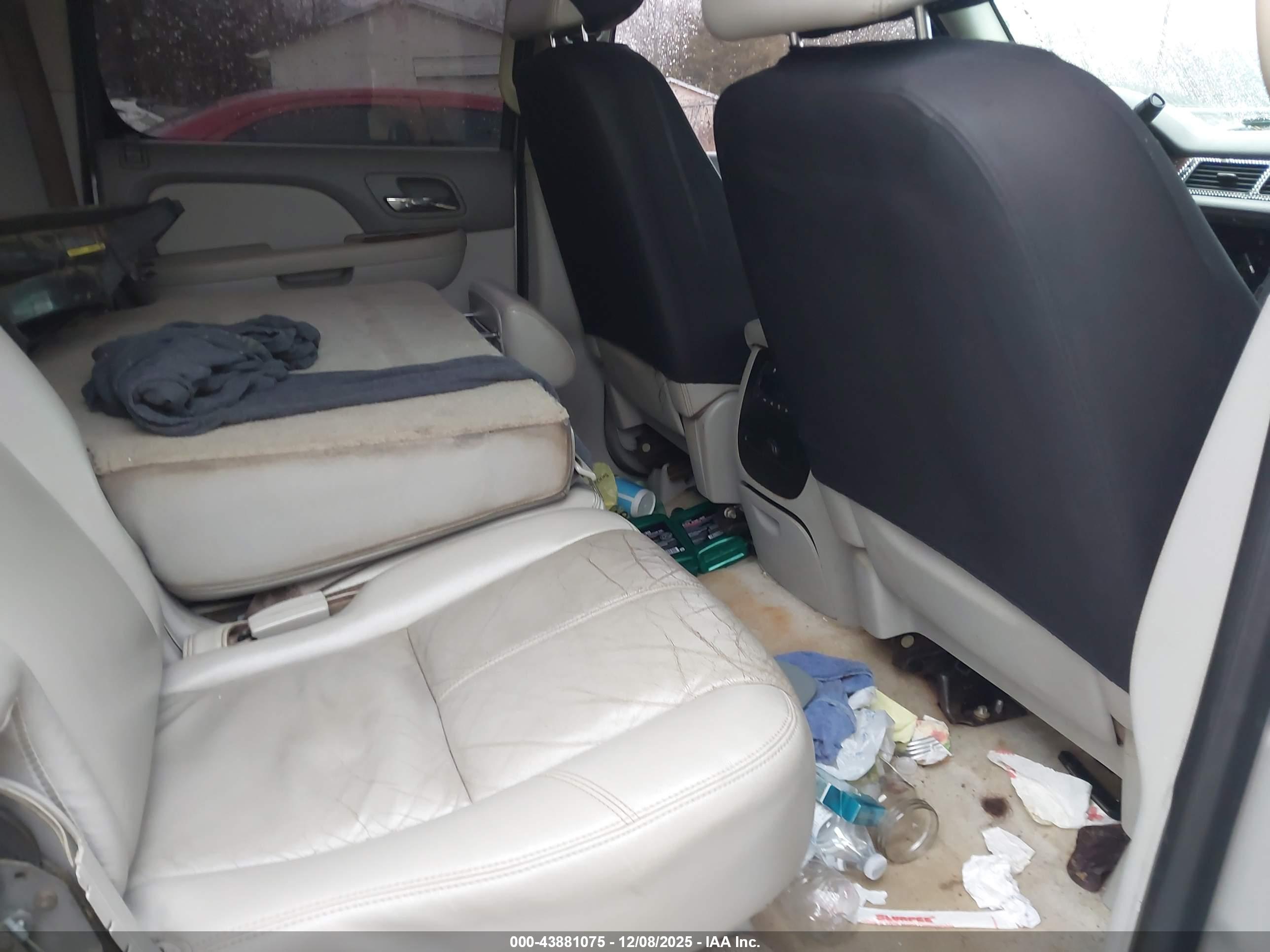 GMC YUKON image 8