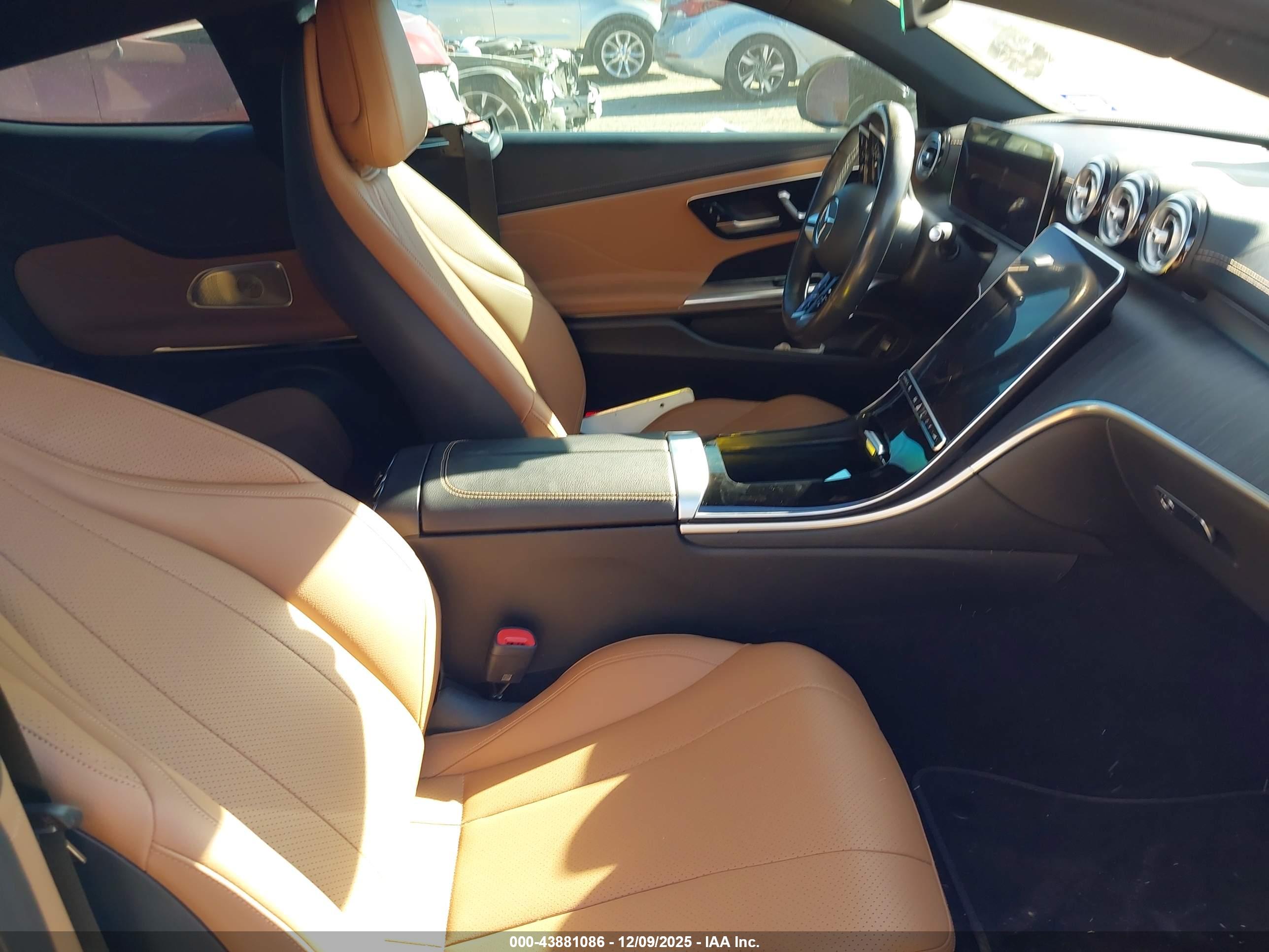 MERCEDES-BENZ CLE image 5