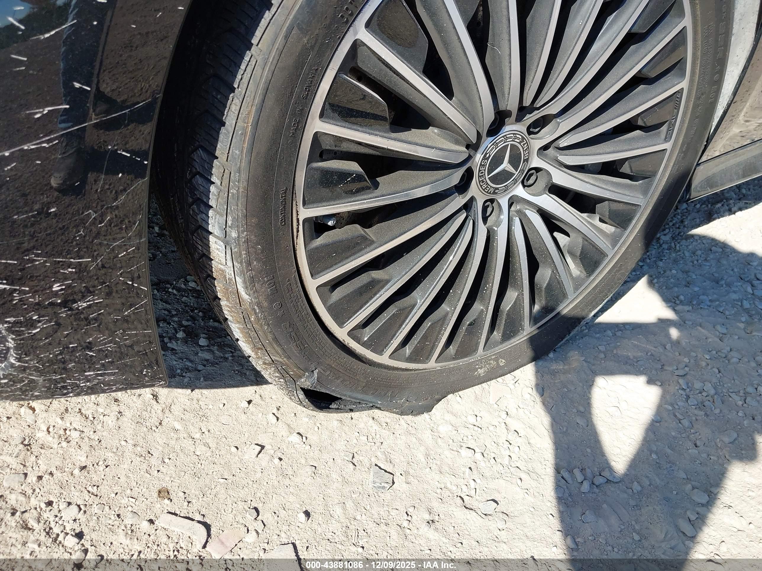 MERCEDES-BENZ CLE image 6