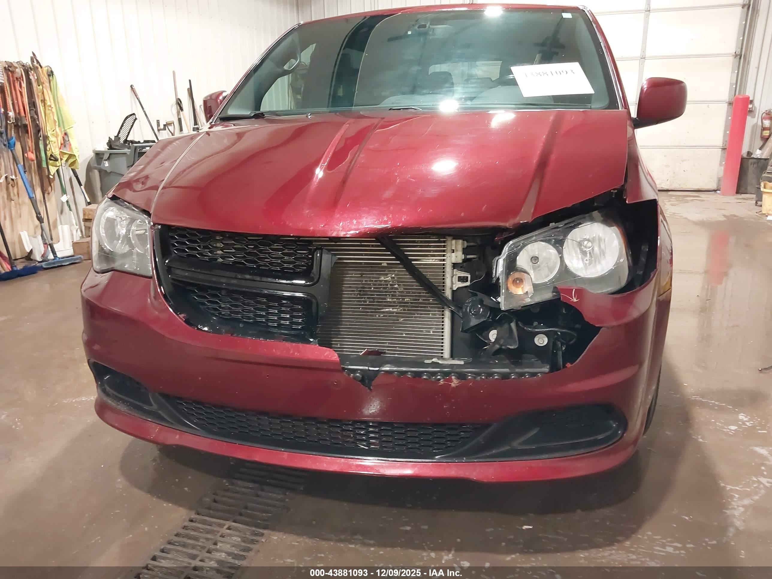 DODGE GRAND image 6