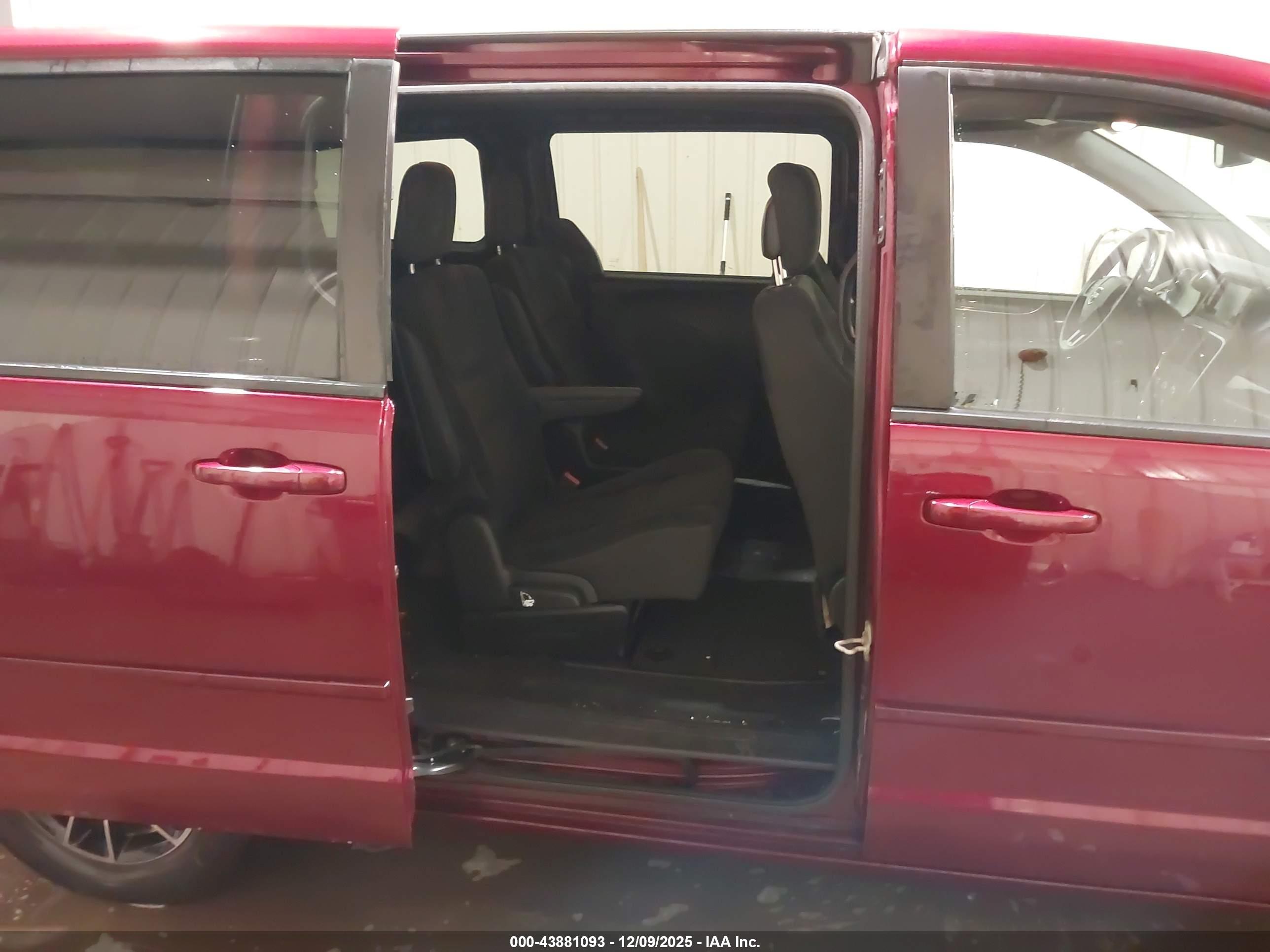 DODGE GRAND image 8