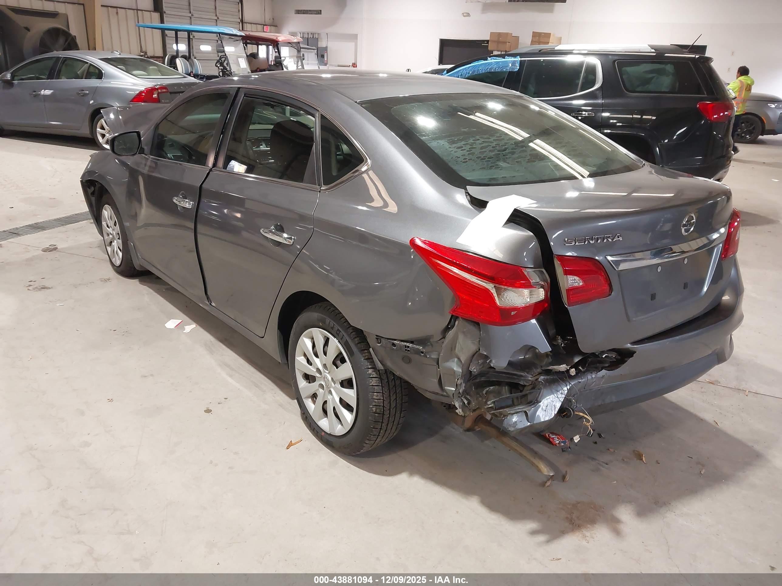 NISSAN SENTRA image 3