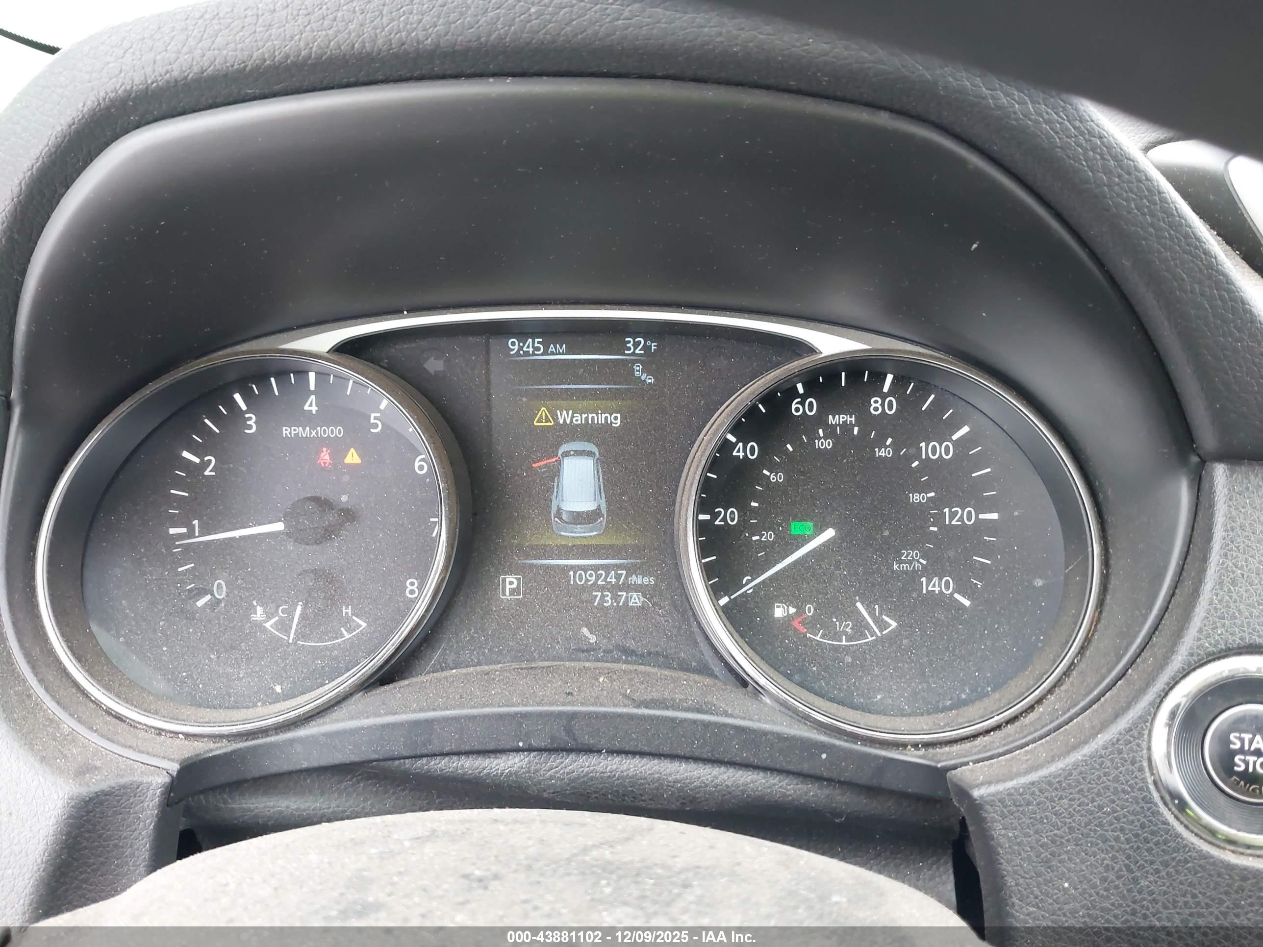 NISSAN ROGUE image 7