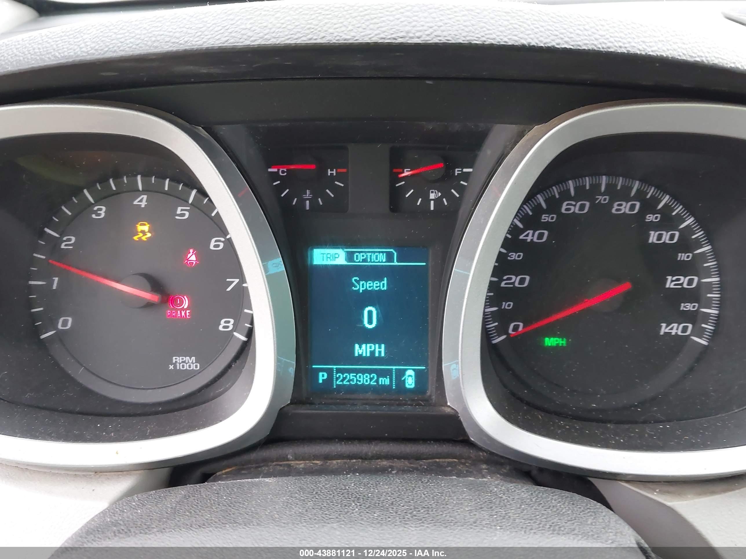 CHEVROLET EQUINOX image 7