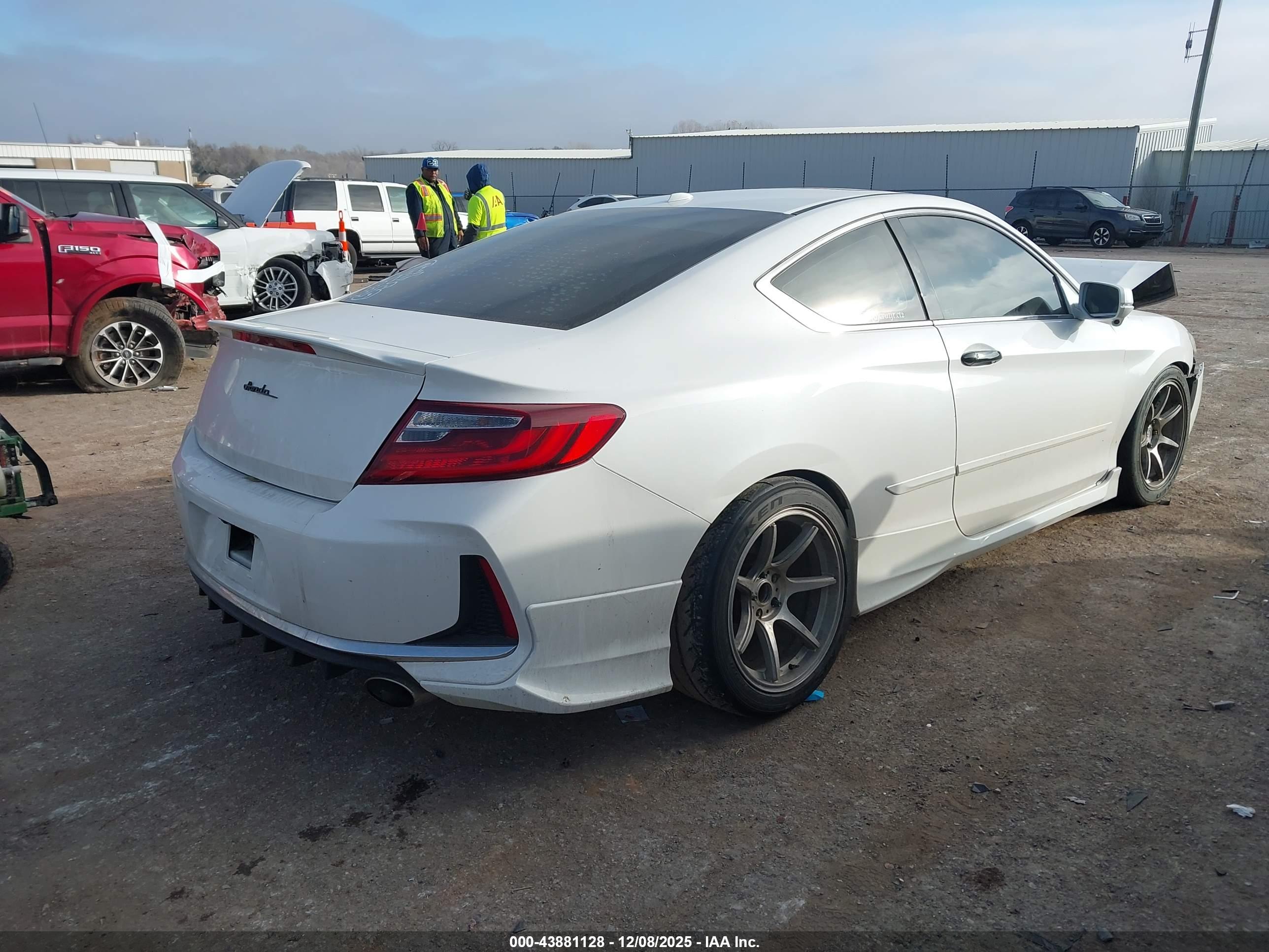 HONDA ACCORD image 4