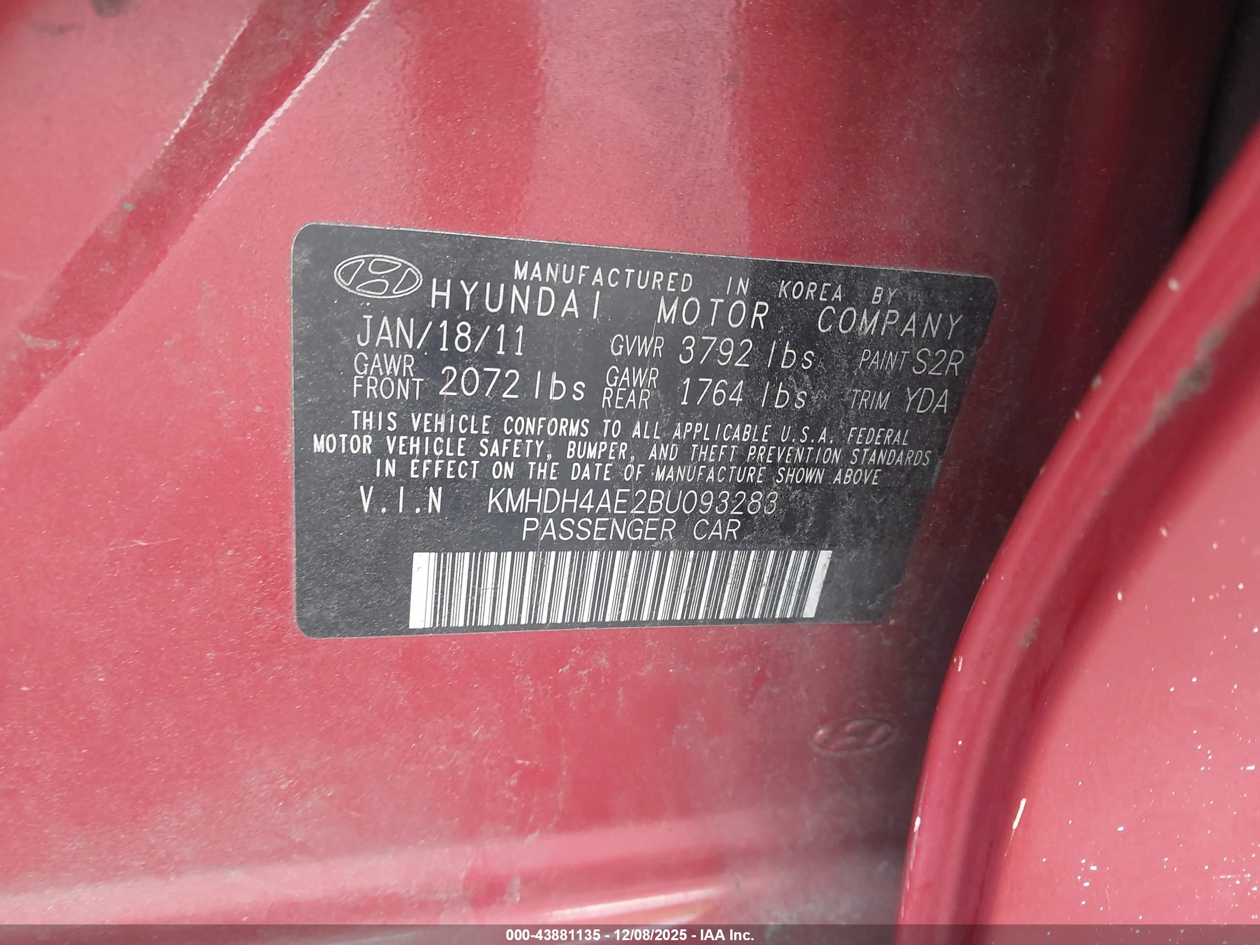 HYUNDAI ELANTRA image 9