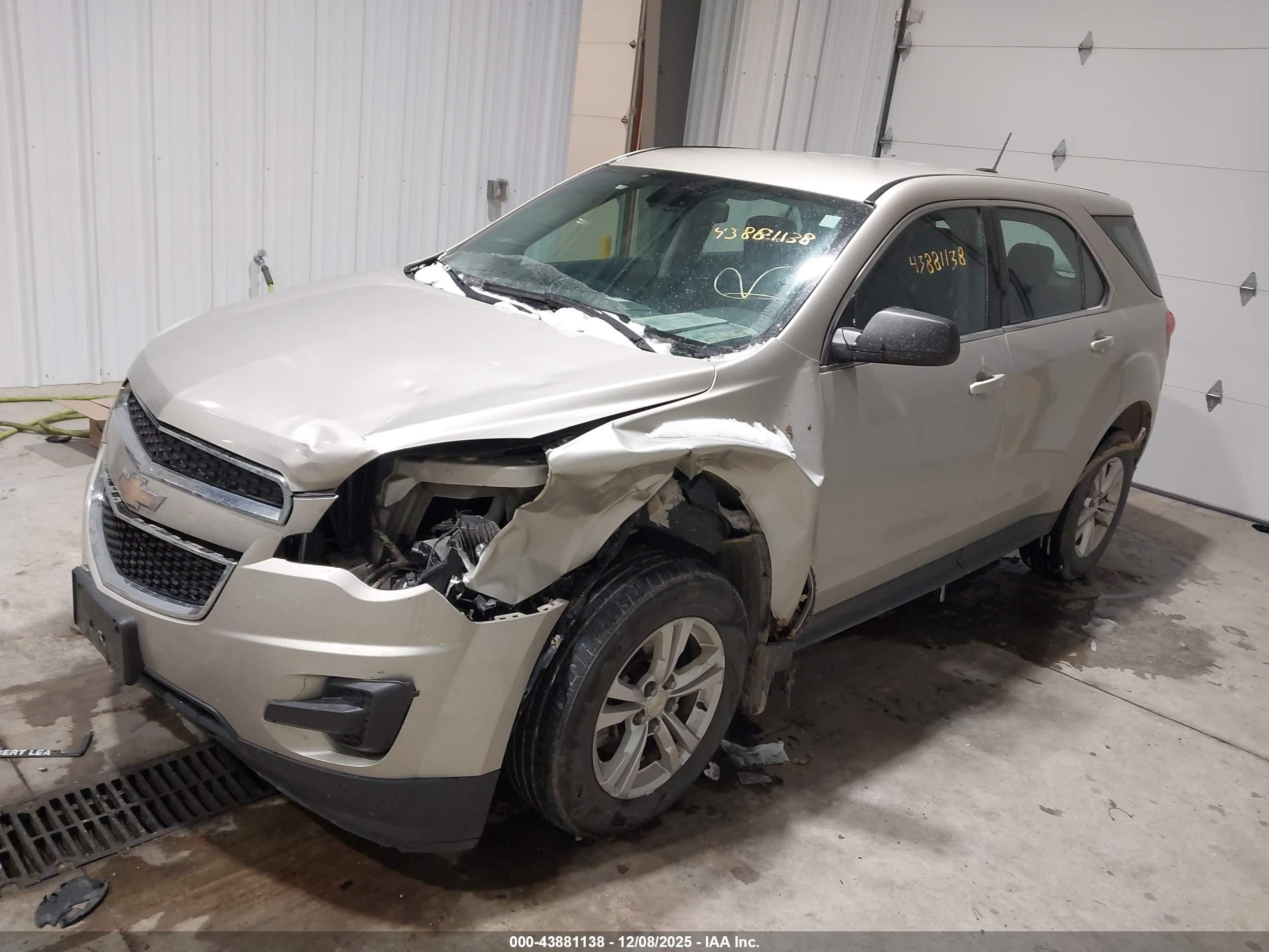 CHEVROLET EQUINOX image 2