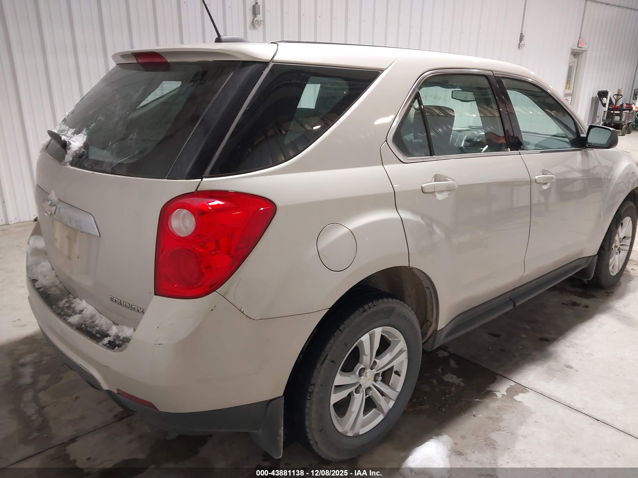 CHEVROLET EQUINOX image 4