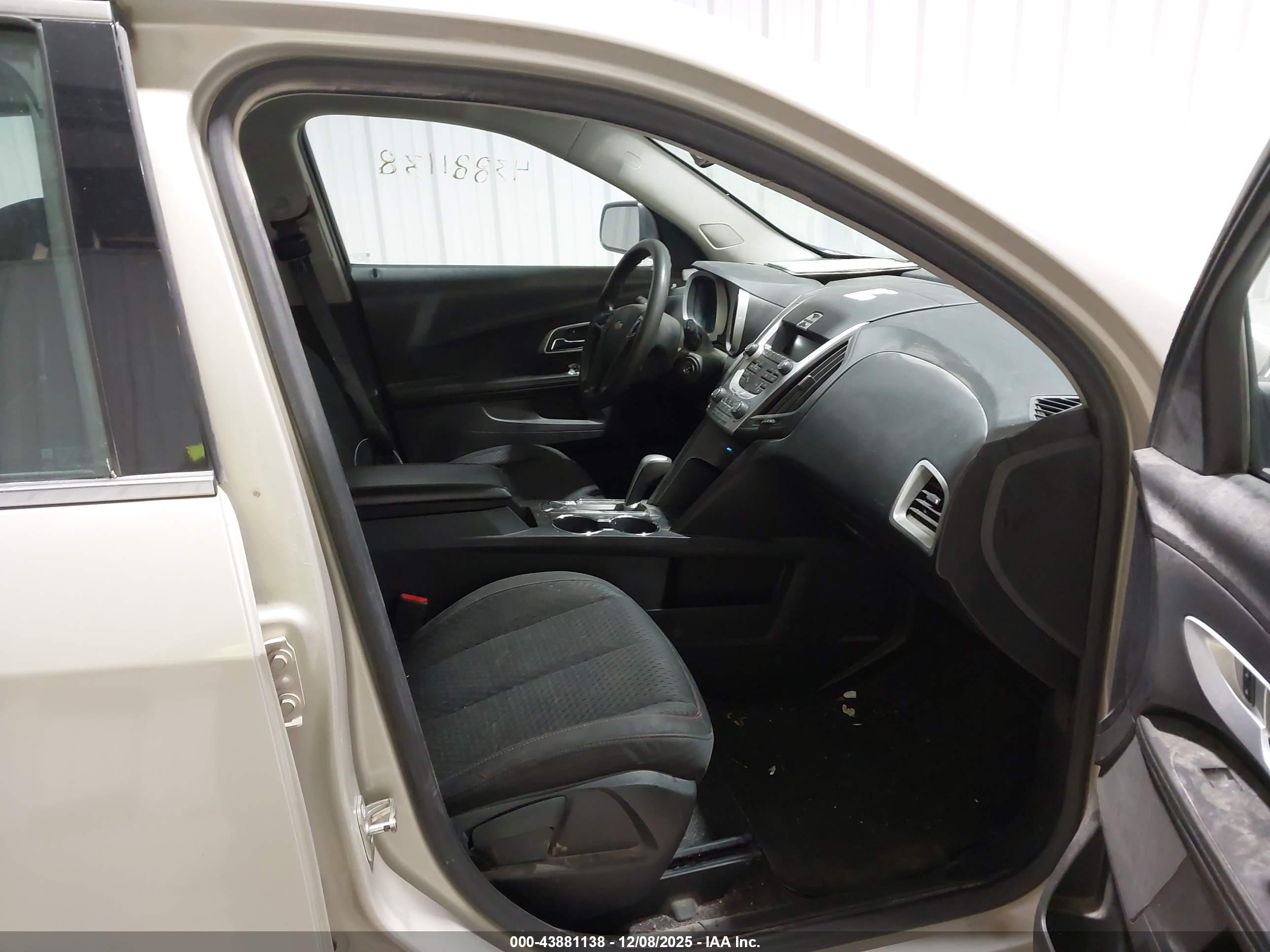CHEVROLET EQUINOX image 5