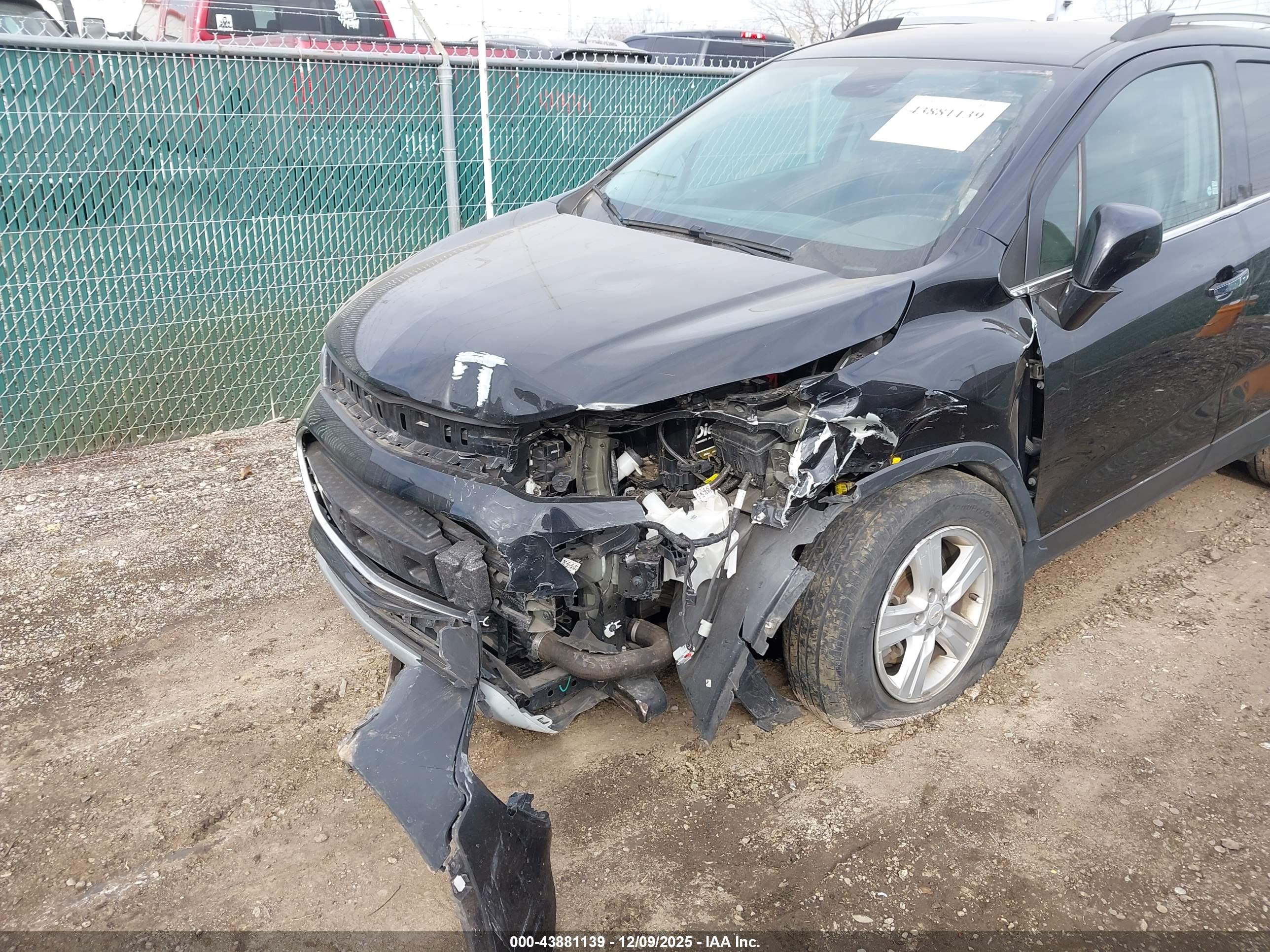 CHEVROLET TRAX image 6