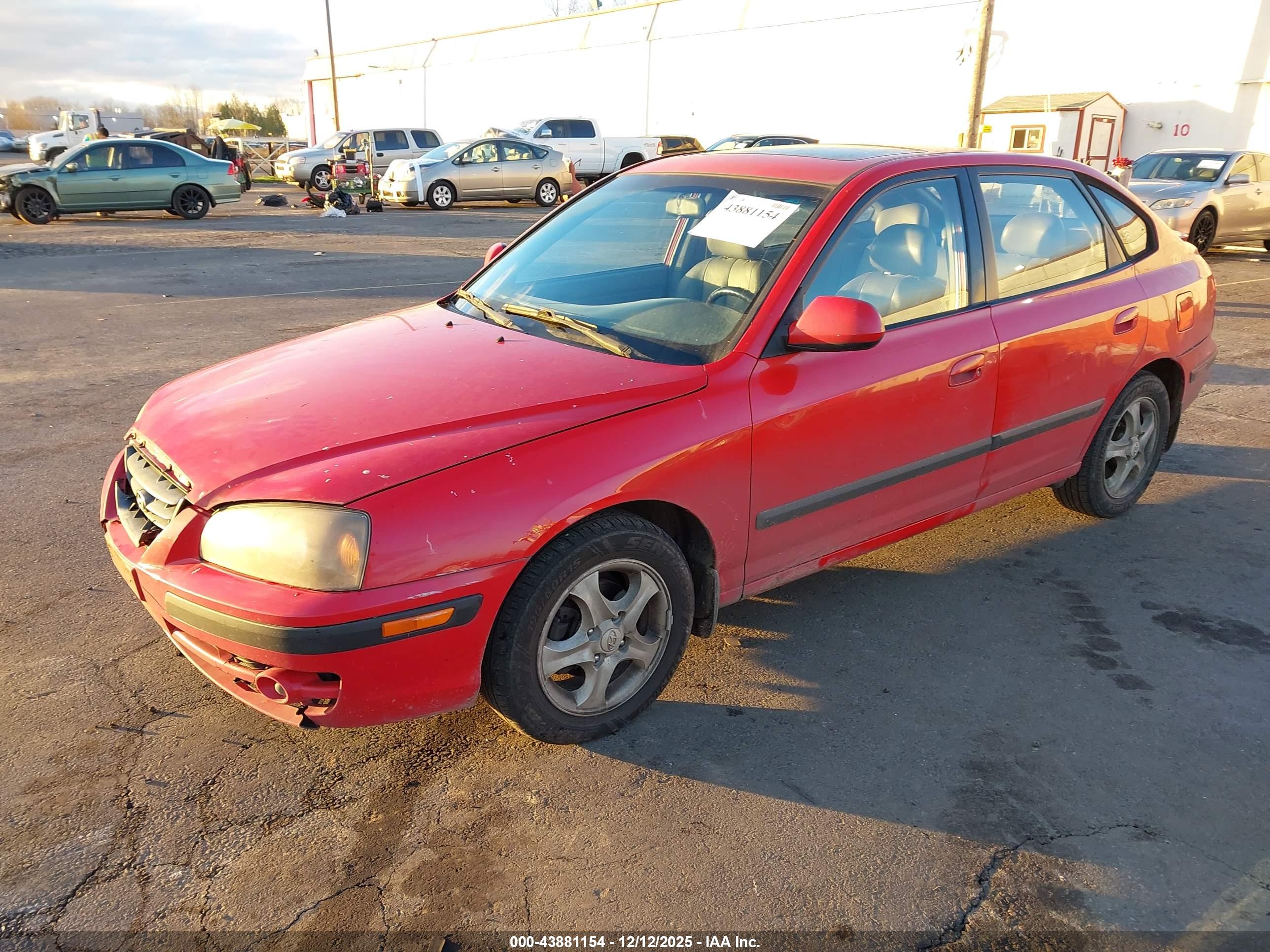 HYUNDAI ELANTRA image 2
