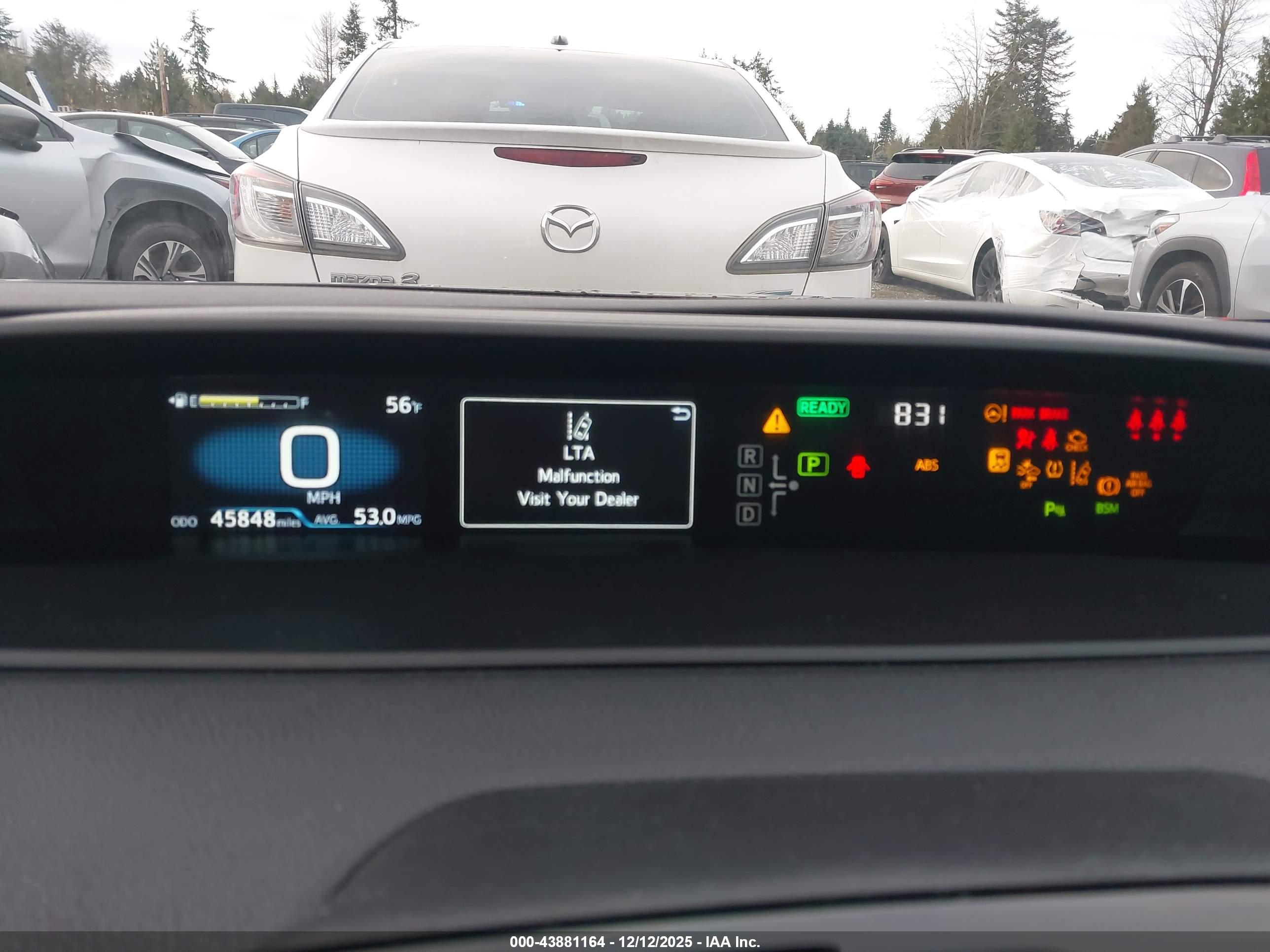 TOYOTA PRIUS image 7