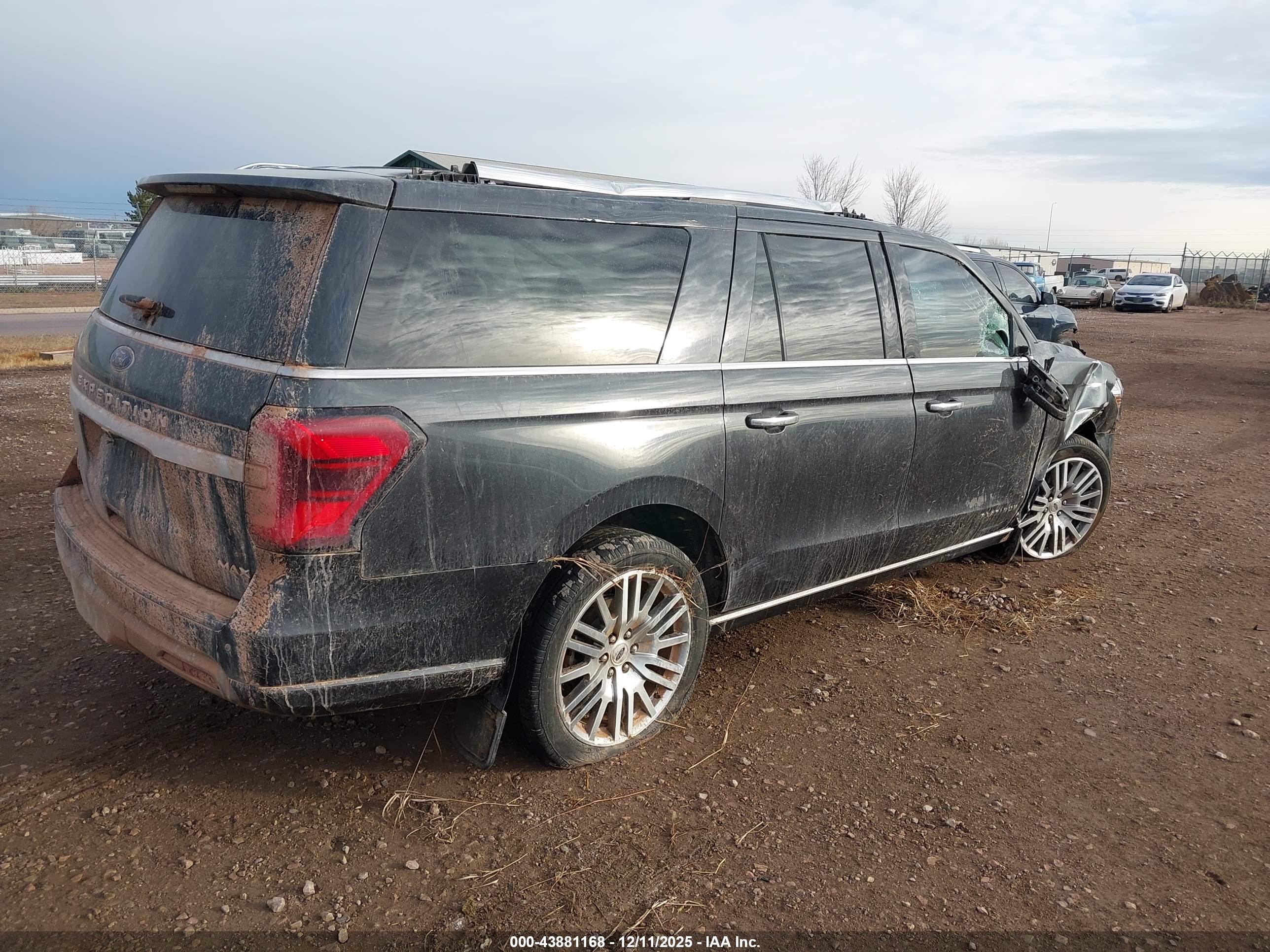 FORD EXPEDITION image 4