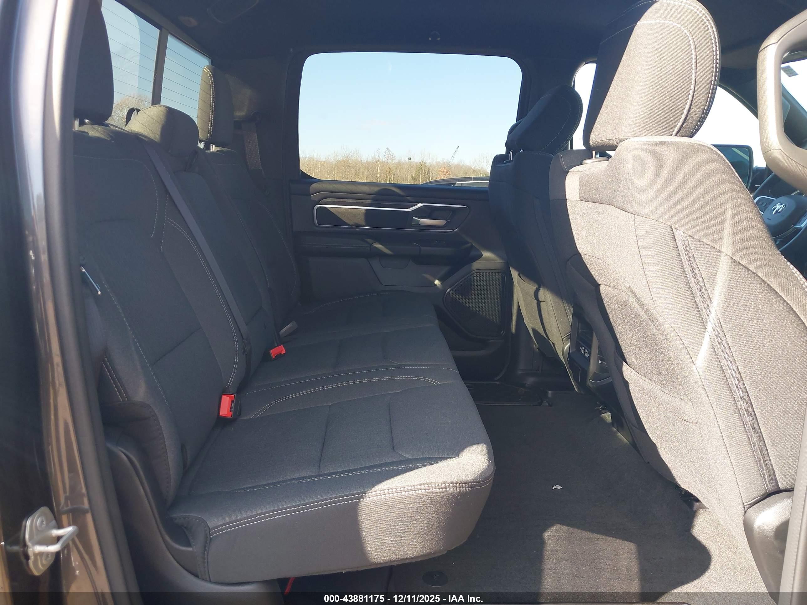 RAM 1500 image 8