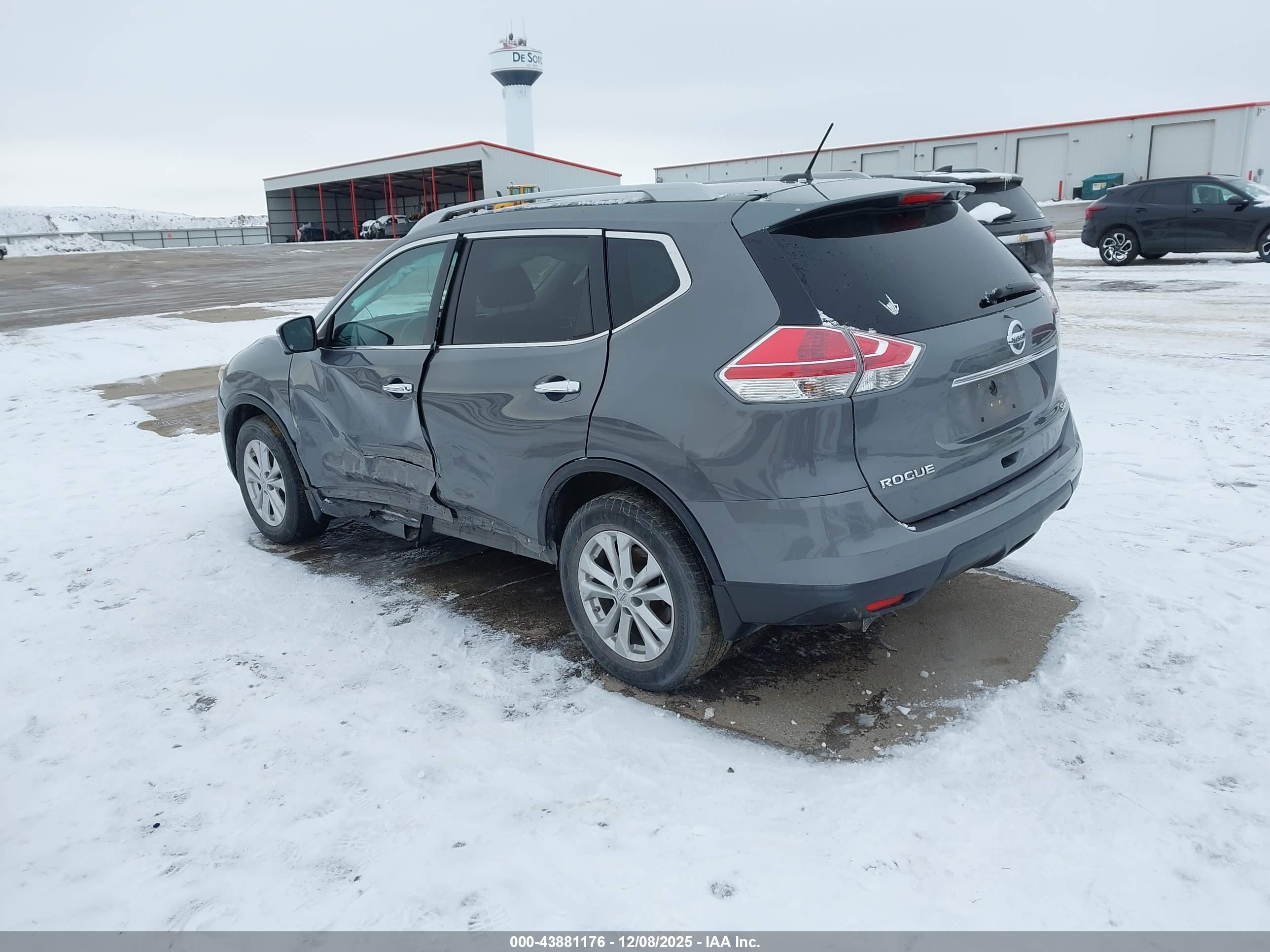 NISSAN ROGUE image 3