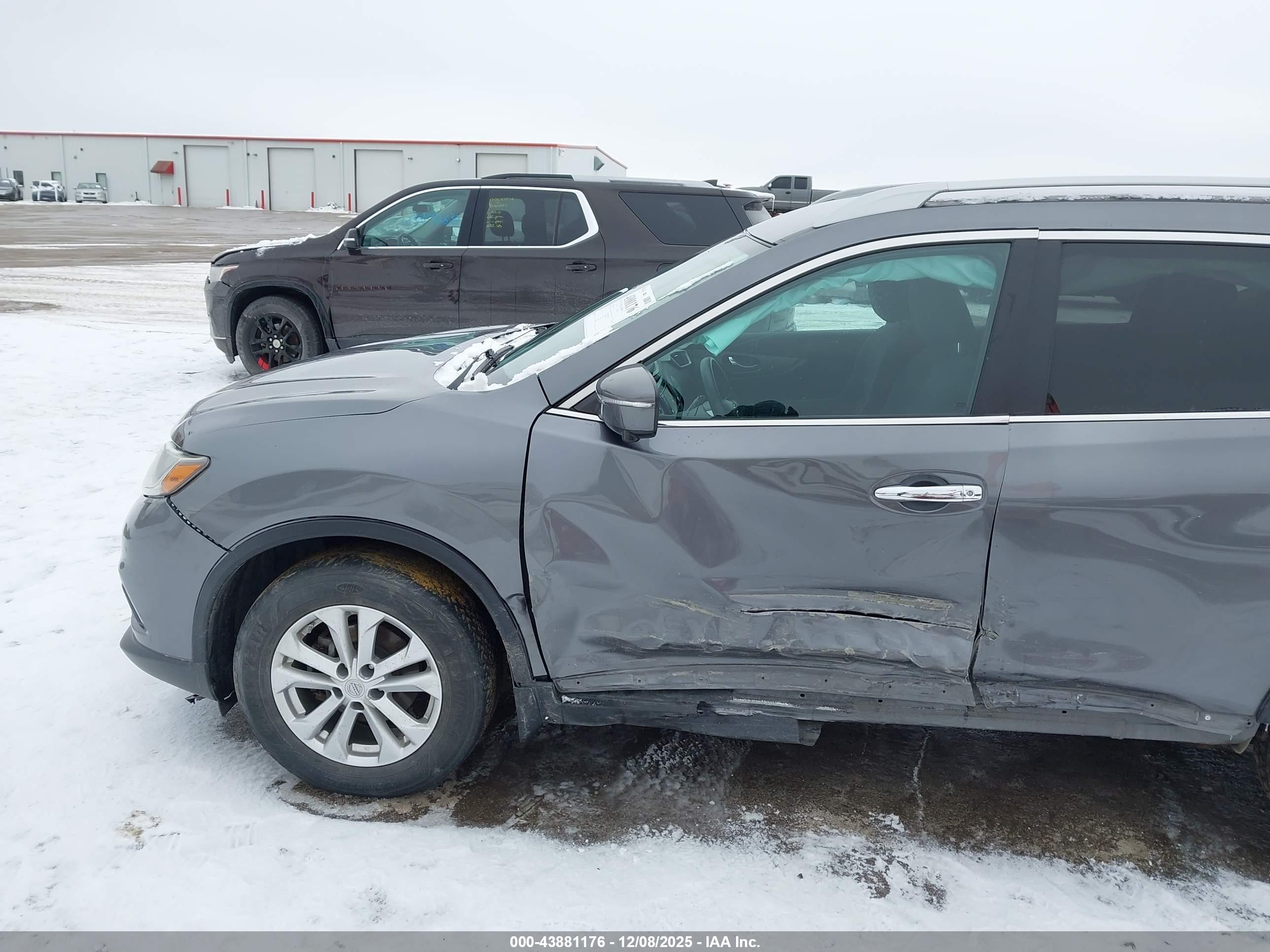 NISSAN ROGUE image 6