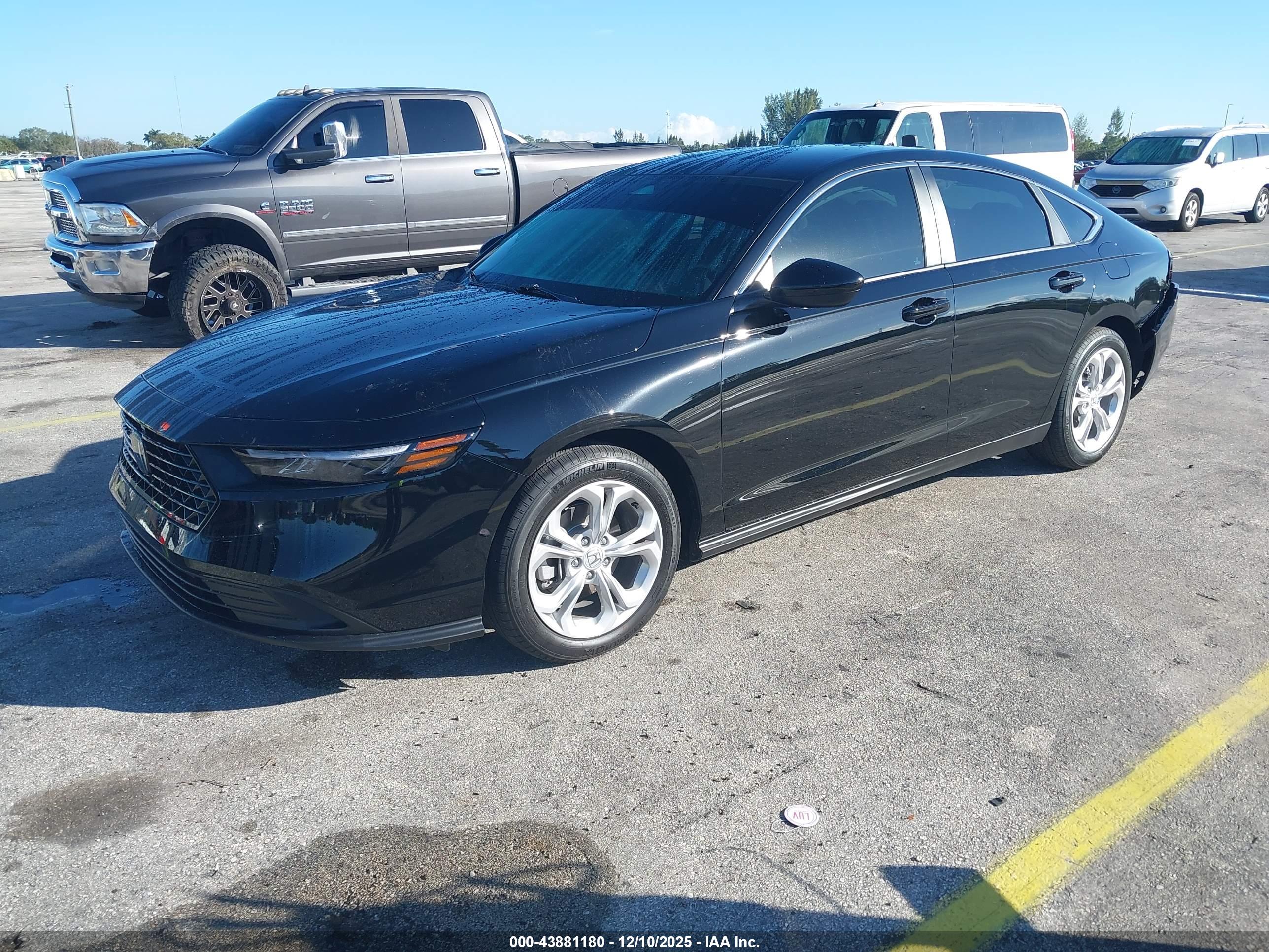 HONDA ACCORD image 2