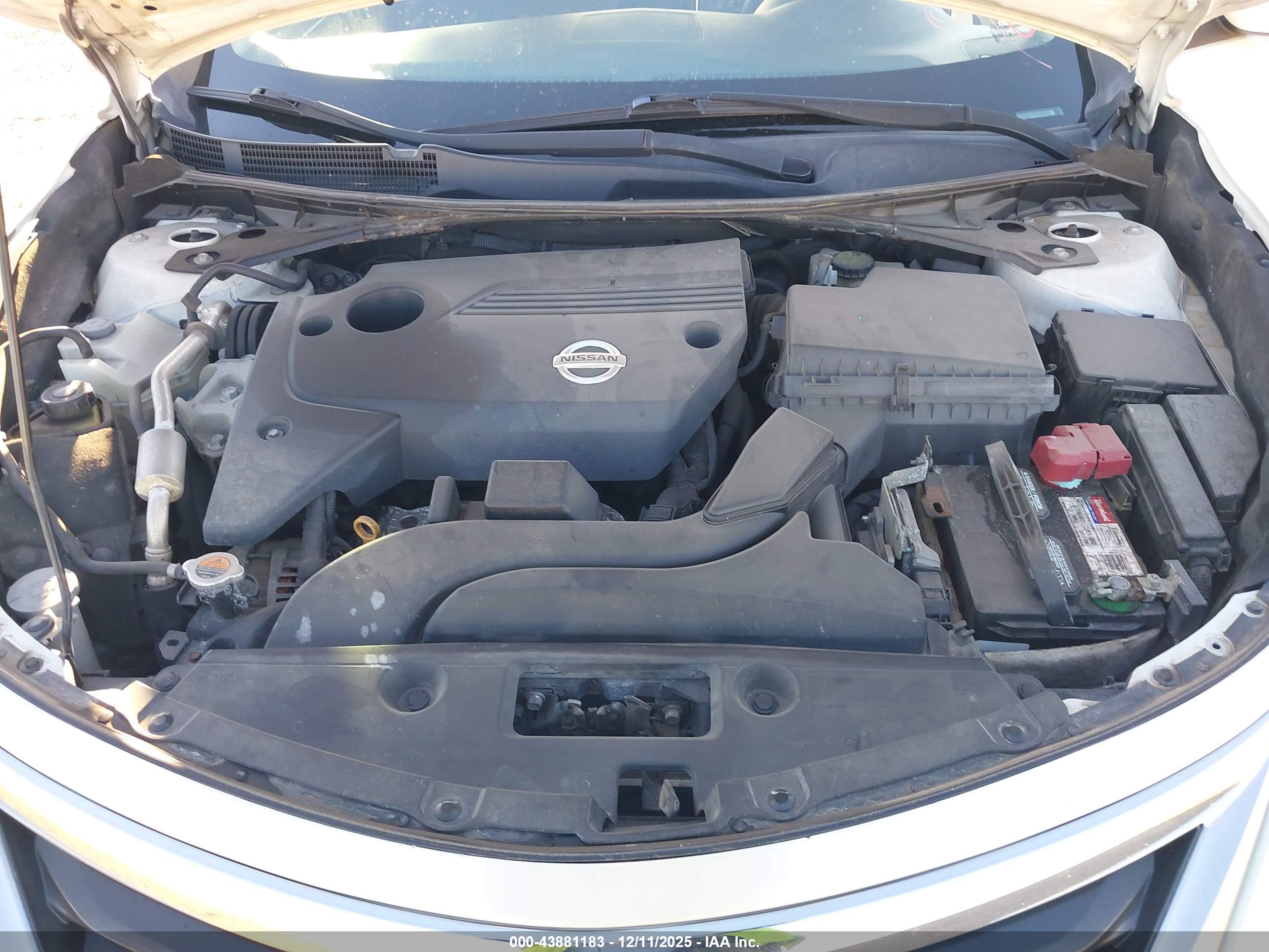 NISSAN ALTIMA image 10