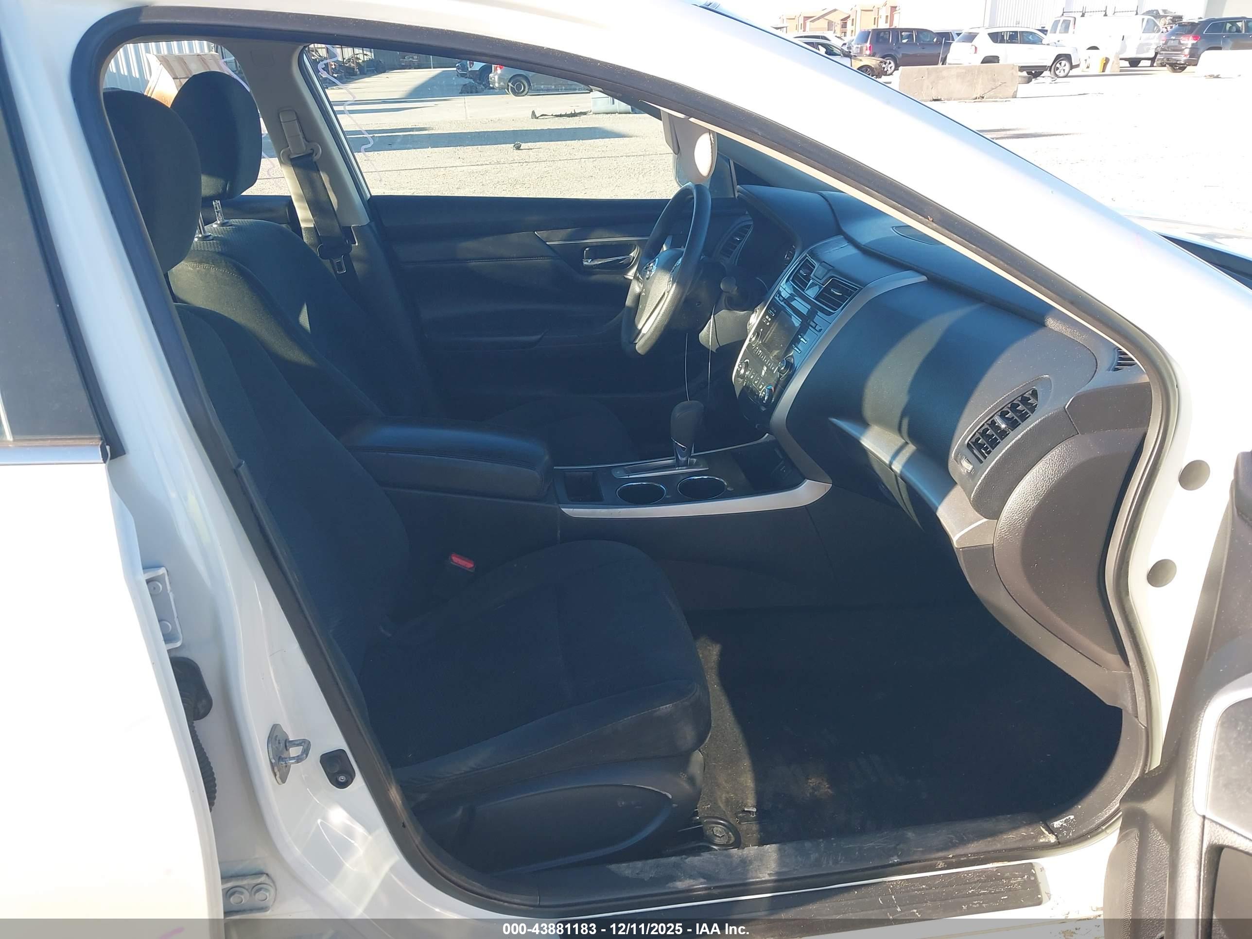 NISSAN ALTIMA image 5