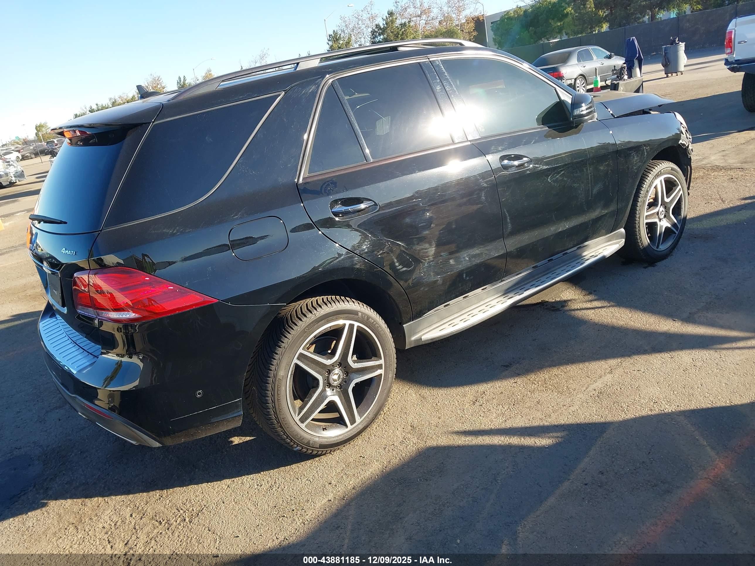 MERCEDES-BENZ GLE image 4