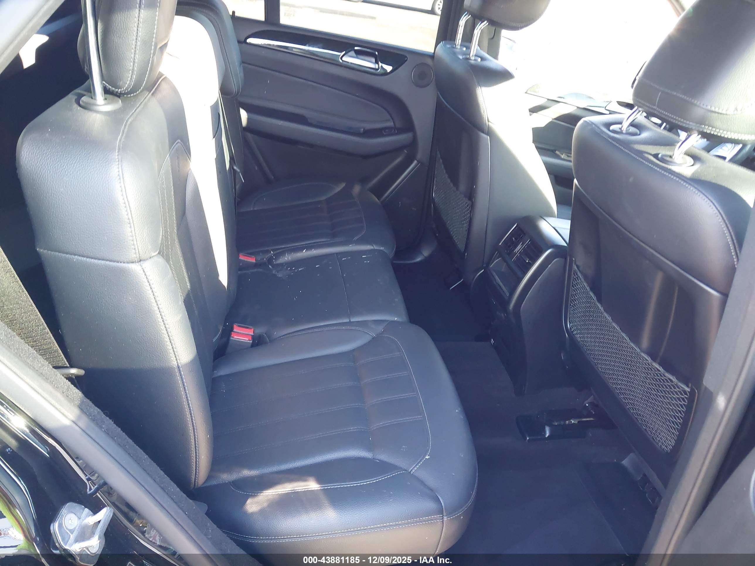 MERCEDES-BENZ GLE image 8