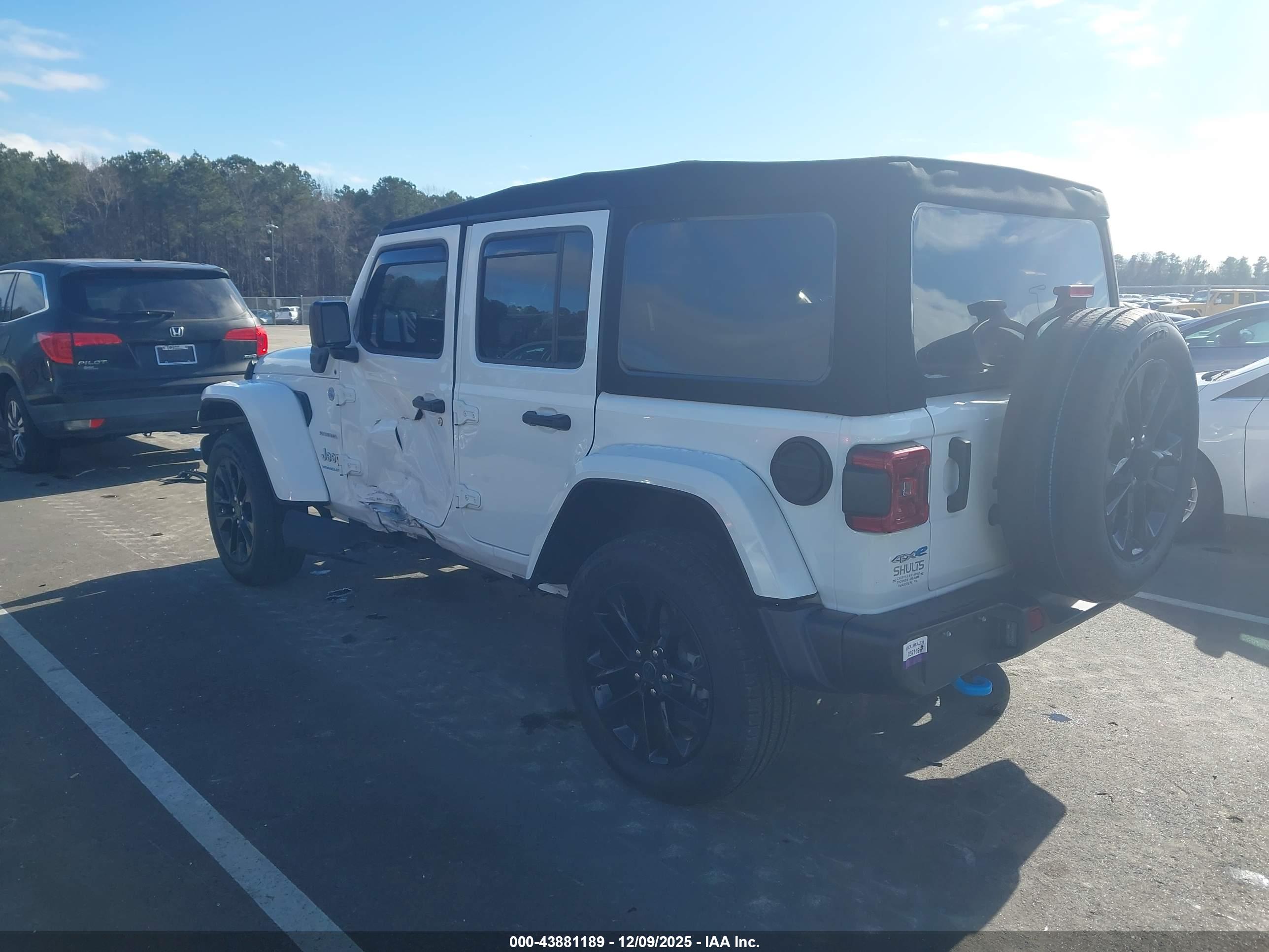 JEEP WRANGLER image 3