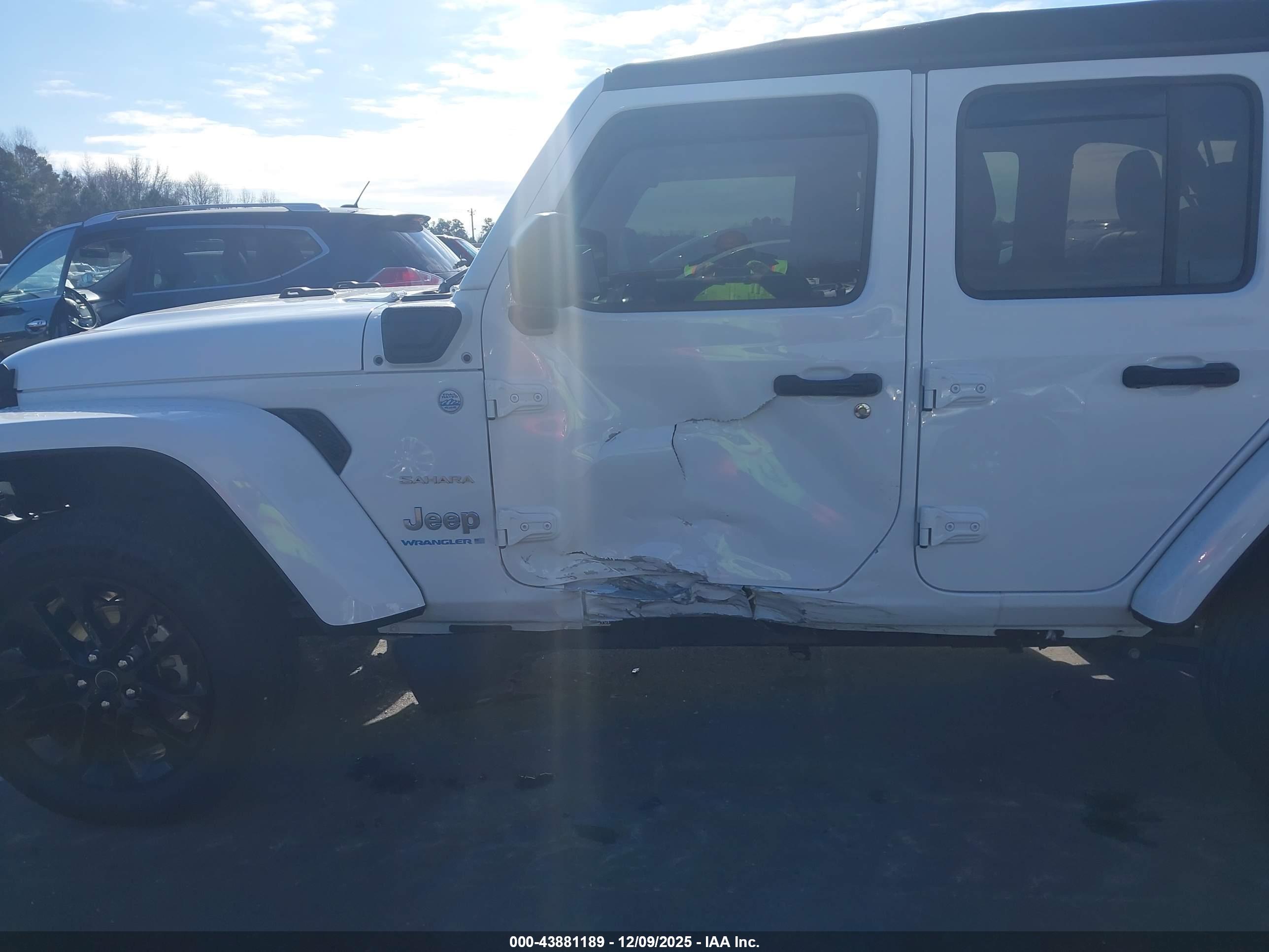 JEEP WRANGLER image 6
