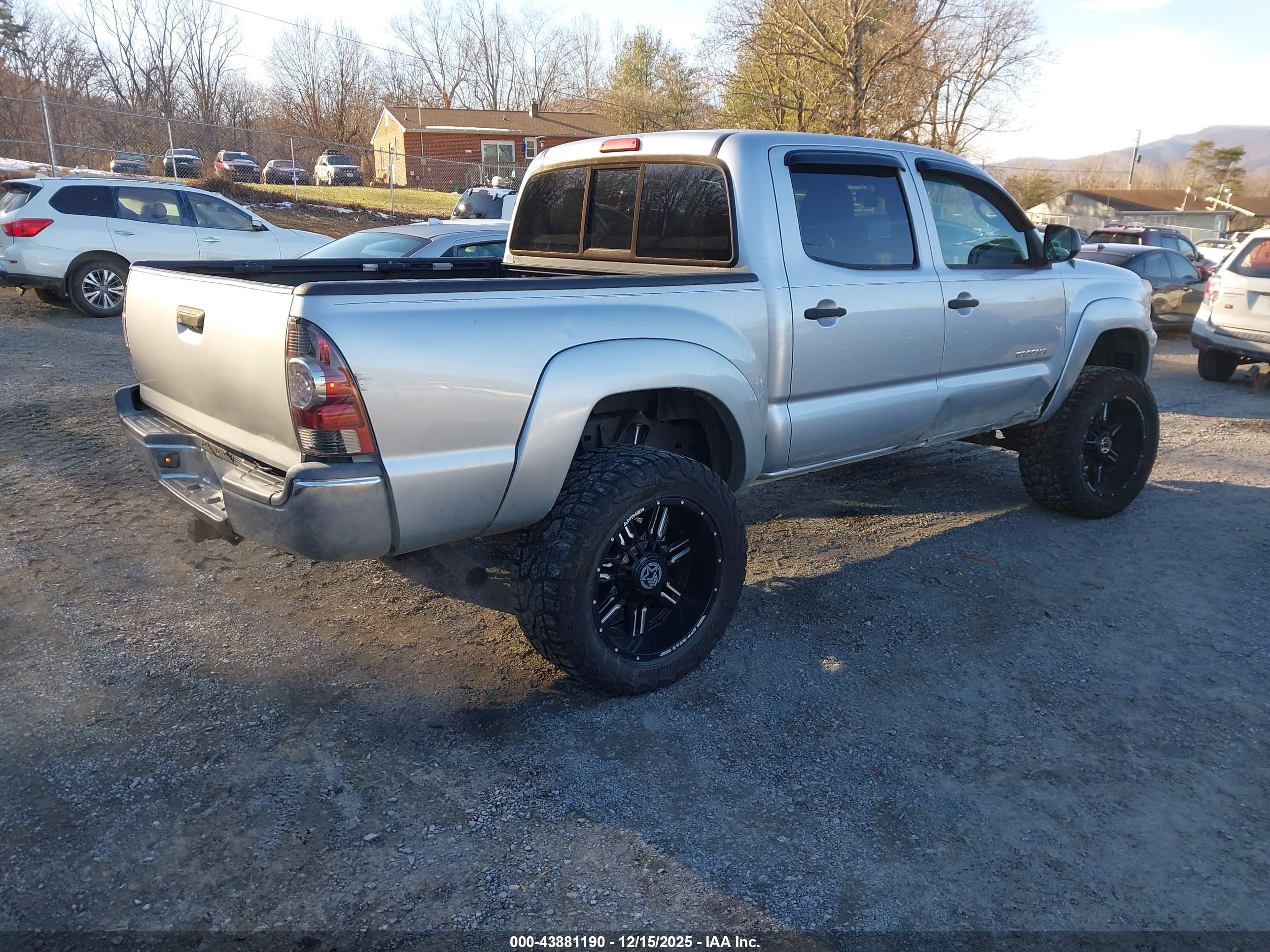 TOYOTA TACOMA image 4