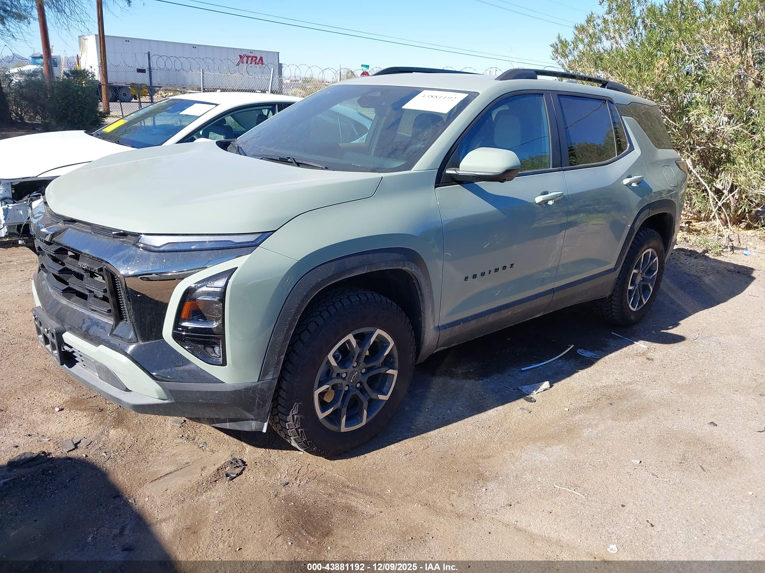 CHEVROLET EQUINOX image 2