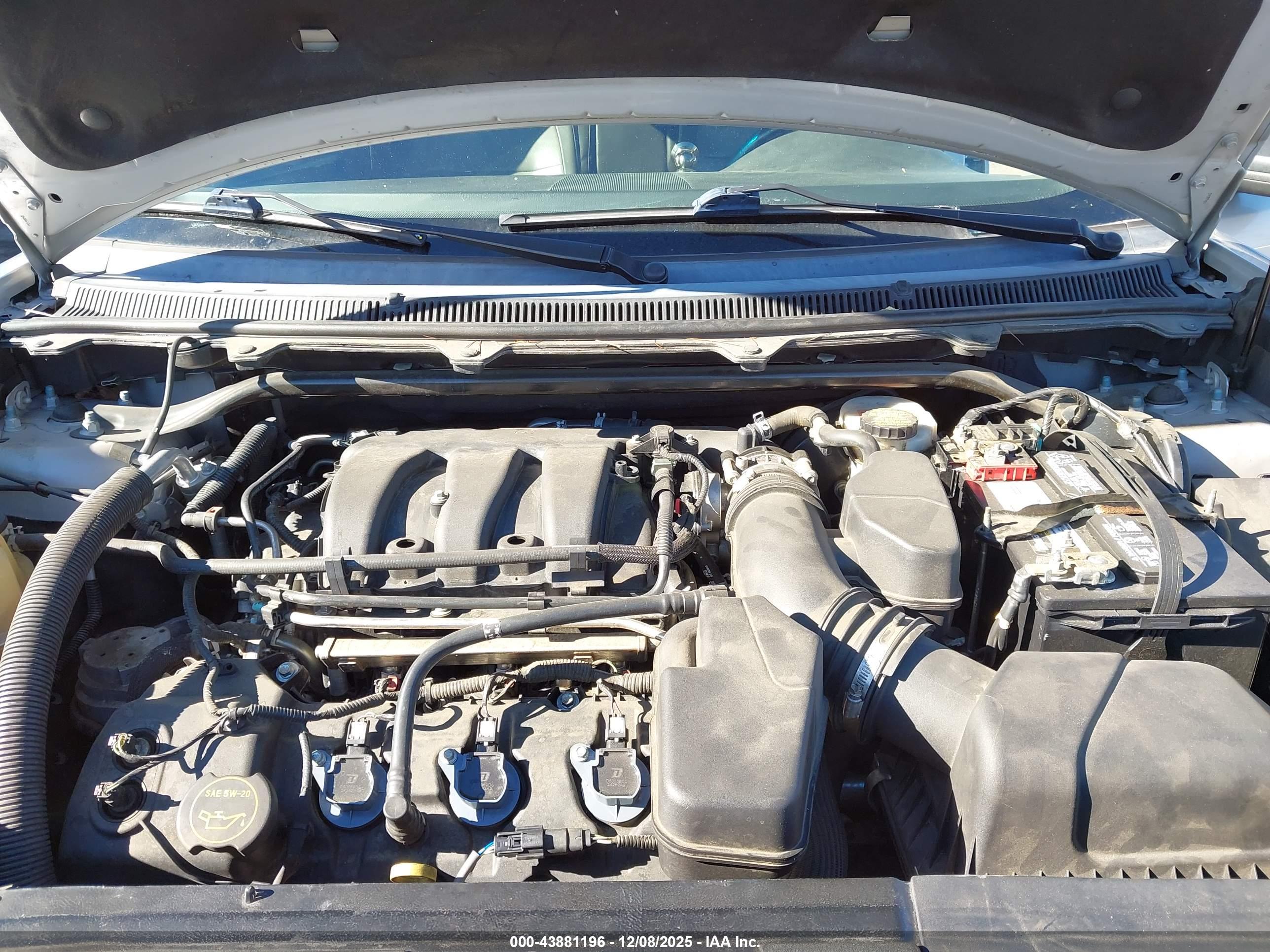 FORD FLEX image 10