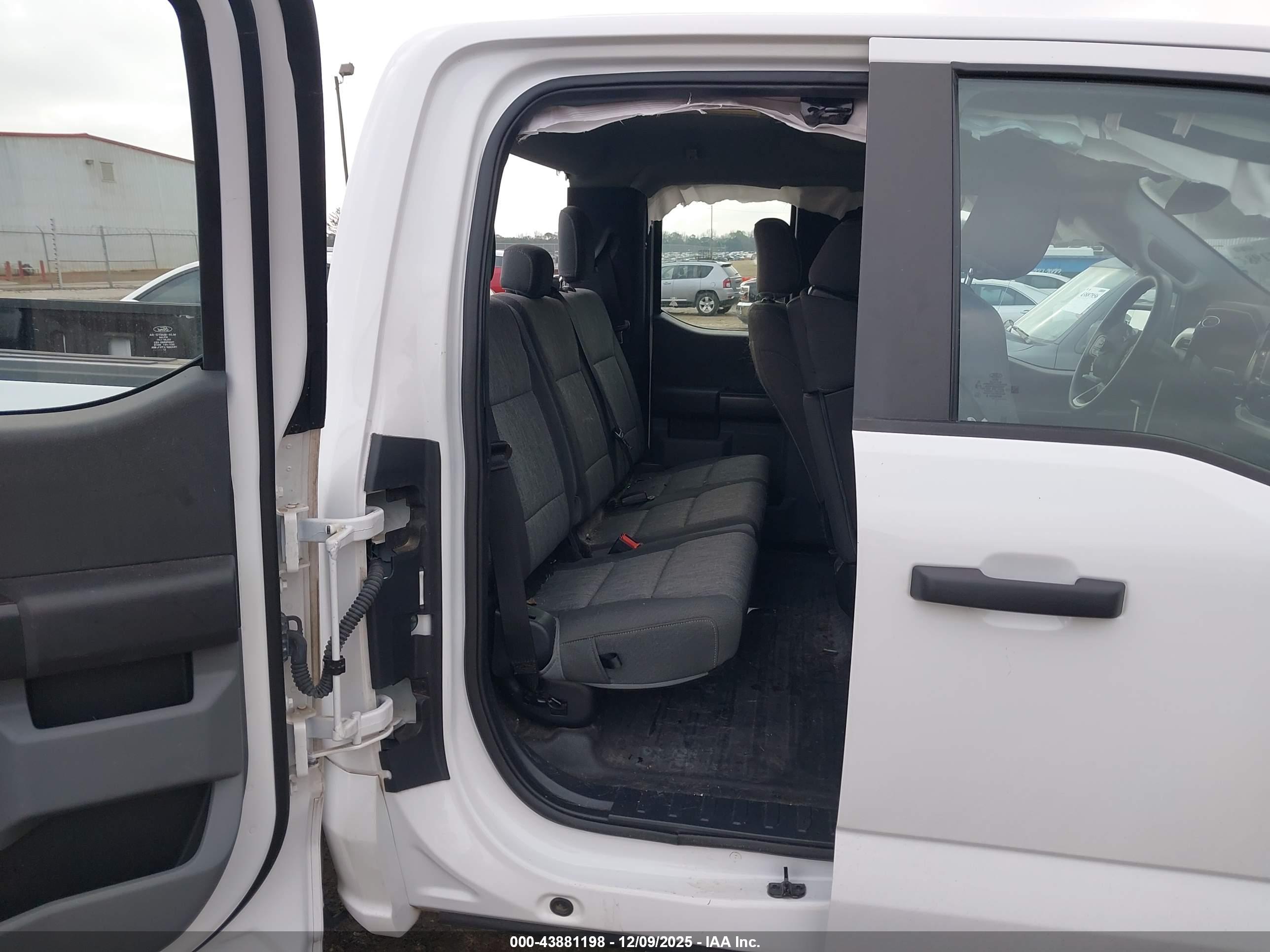 FORD F-150 image 8